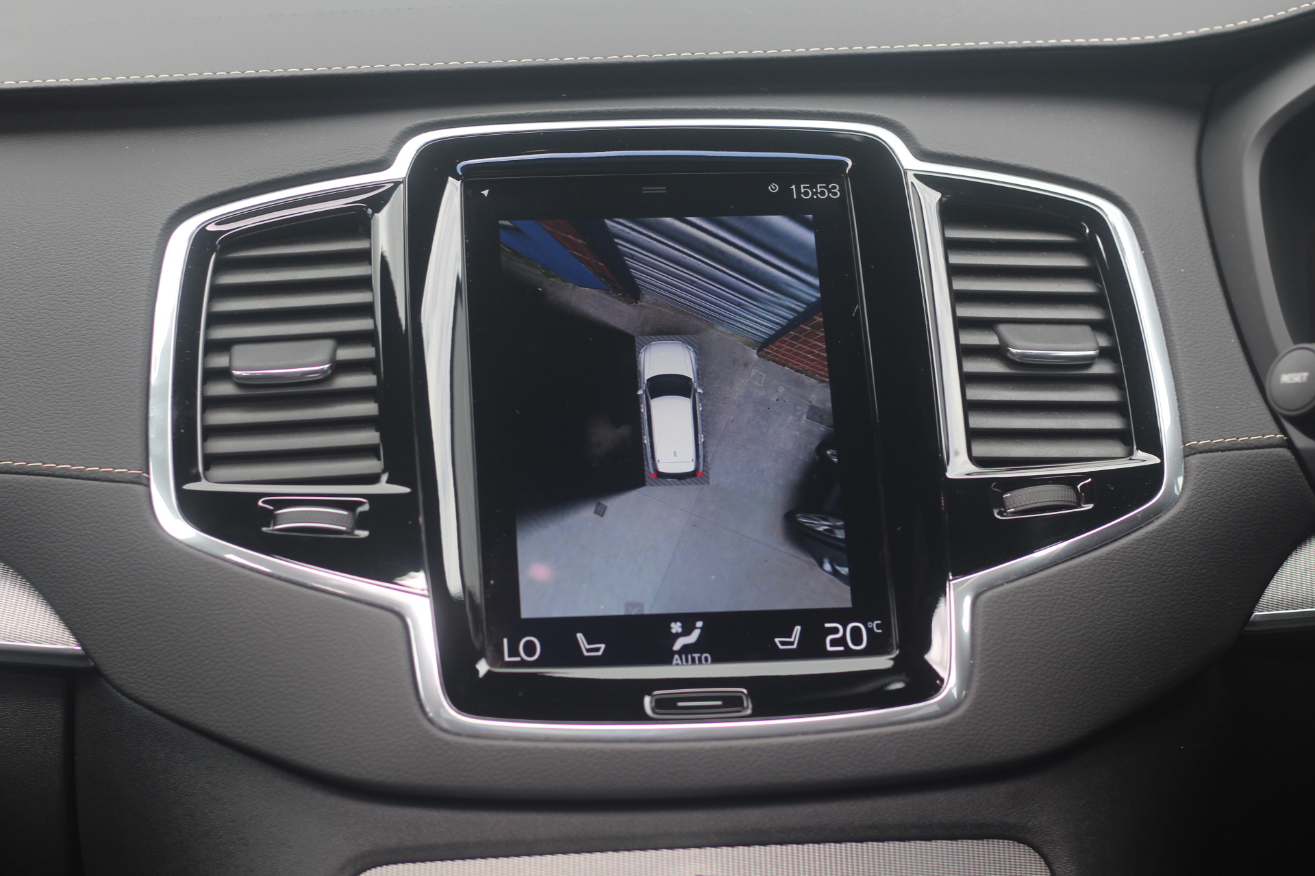 2019 (69) Volvo XC90 2.0h T8 Twin Engine 11.6kWh R-Design Pro Auto 4WD (s/s) 5dr