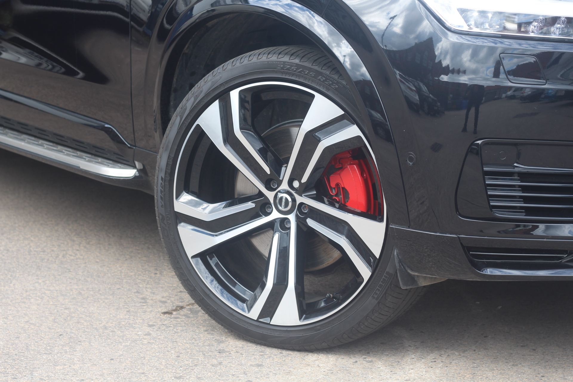 2019 (69) Volvo XC90 2.0h T8 Twin Engine 11.6kWh R-Design Pro Auto 4WD (s/s) 5dr