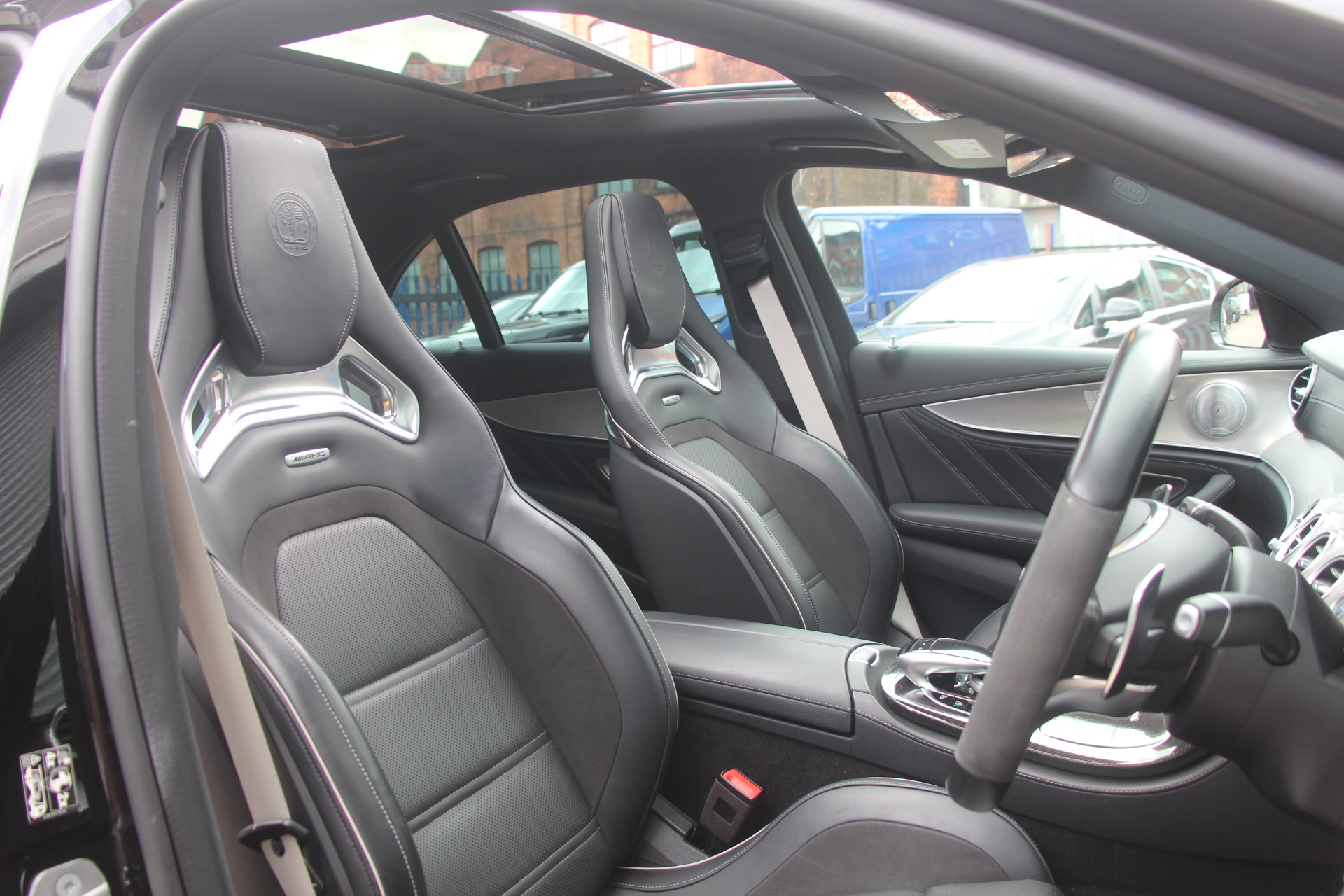 2017 (67) Mercedes-Benz E Class 4.0 E63 BiTurbo V8 AMG S (Premium) SpdS MCT 4MATIC+ (s/s) 4dr