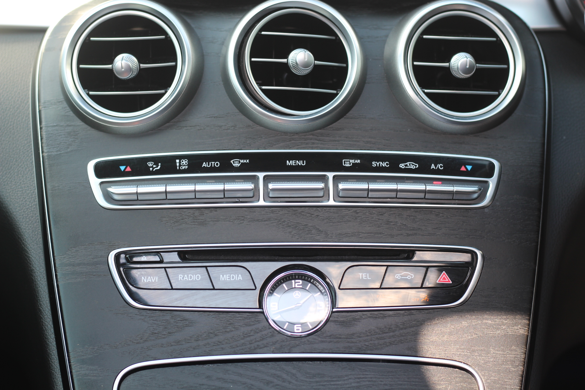 2017 (67) Mercedes-Benz C Class 2.1 C250d AMG Line (Premium Plus) G-Tronic+ (s/s) 4dr