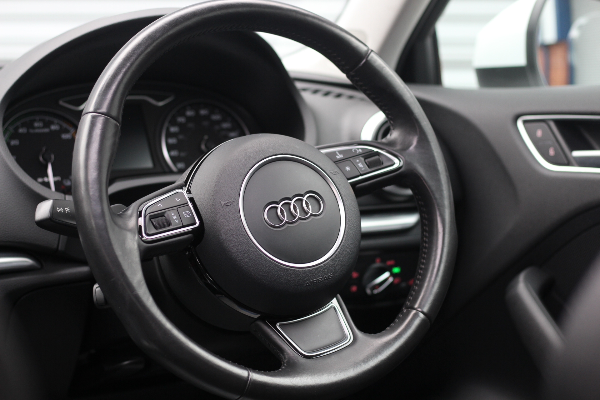 2015 (15) Audi A3 1.4 TFSI e-tron 8.8kWh Sportback e-S Tronic 5dr