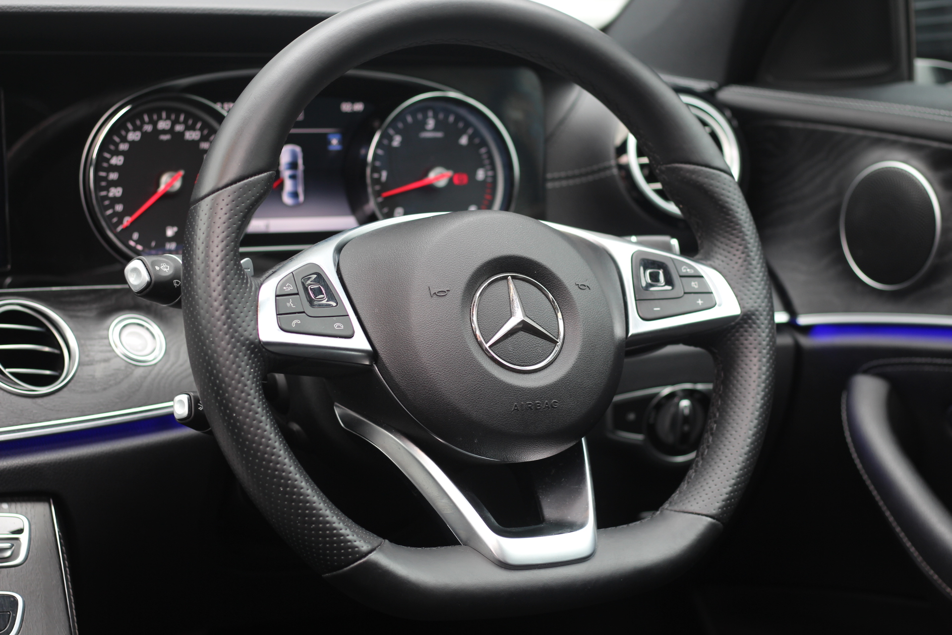 2018 (18) Mercedes-Benz E Class 3.0 E350d V6 AMG Line (Premium) G-Tronic+ (s/s) 4dr