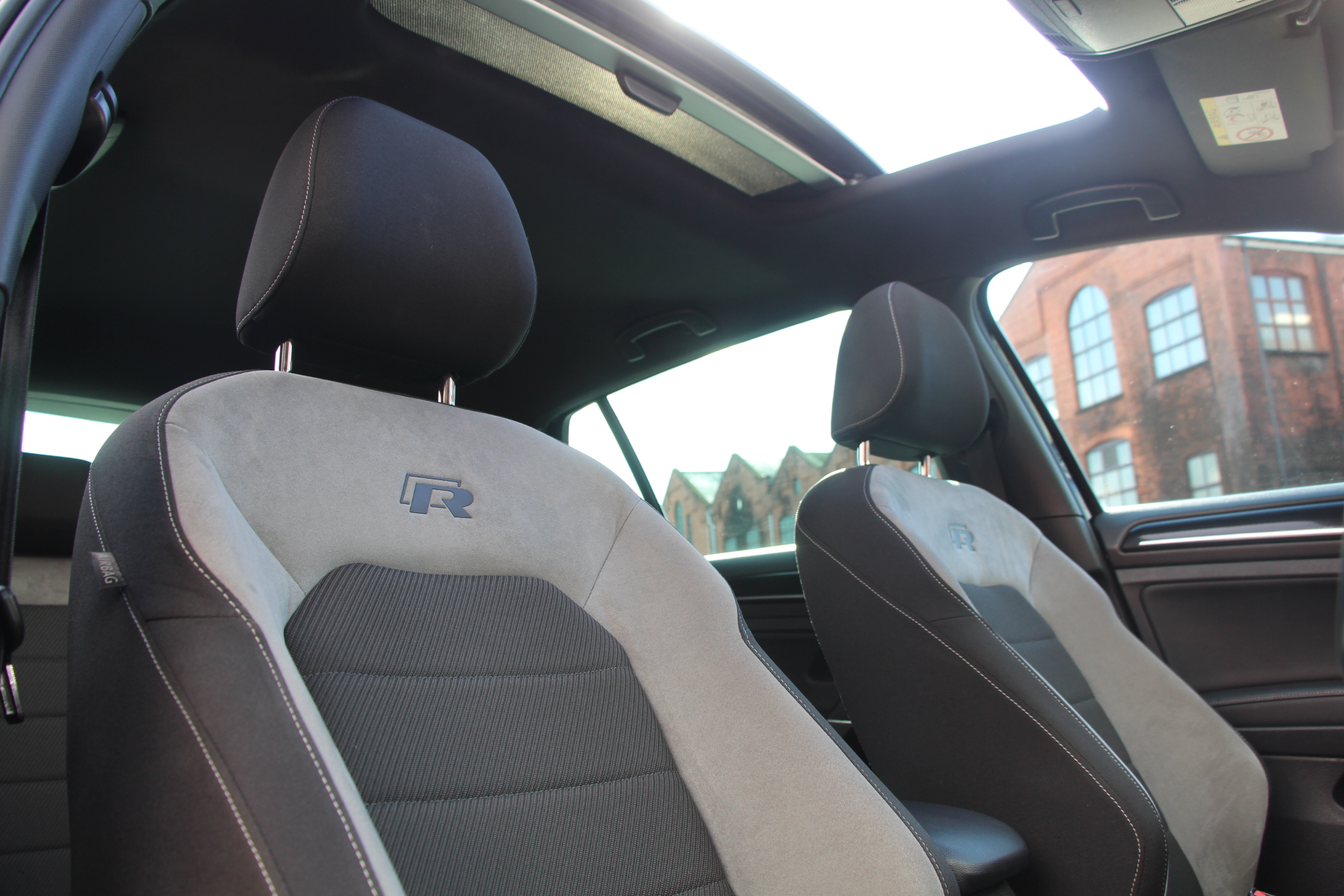 2016 (66) Volkswagen Golf 2.0 TSI BlueMotion Tech R DSG 4Motion (s/s) 5dr