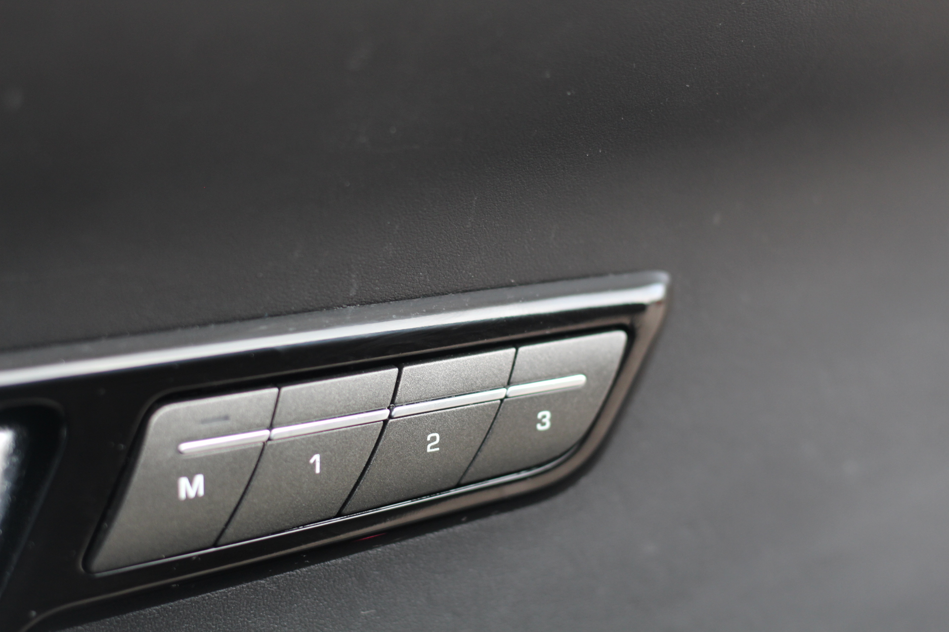 2013 (13) Land Rover Range Rover Evoque 2.2 SD4 Dynamic Lux AWD 5dr