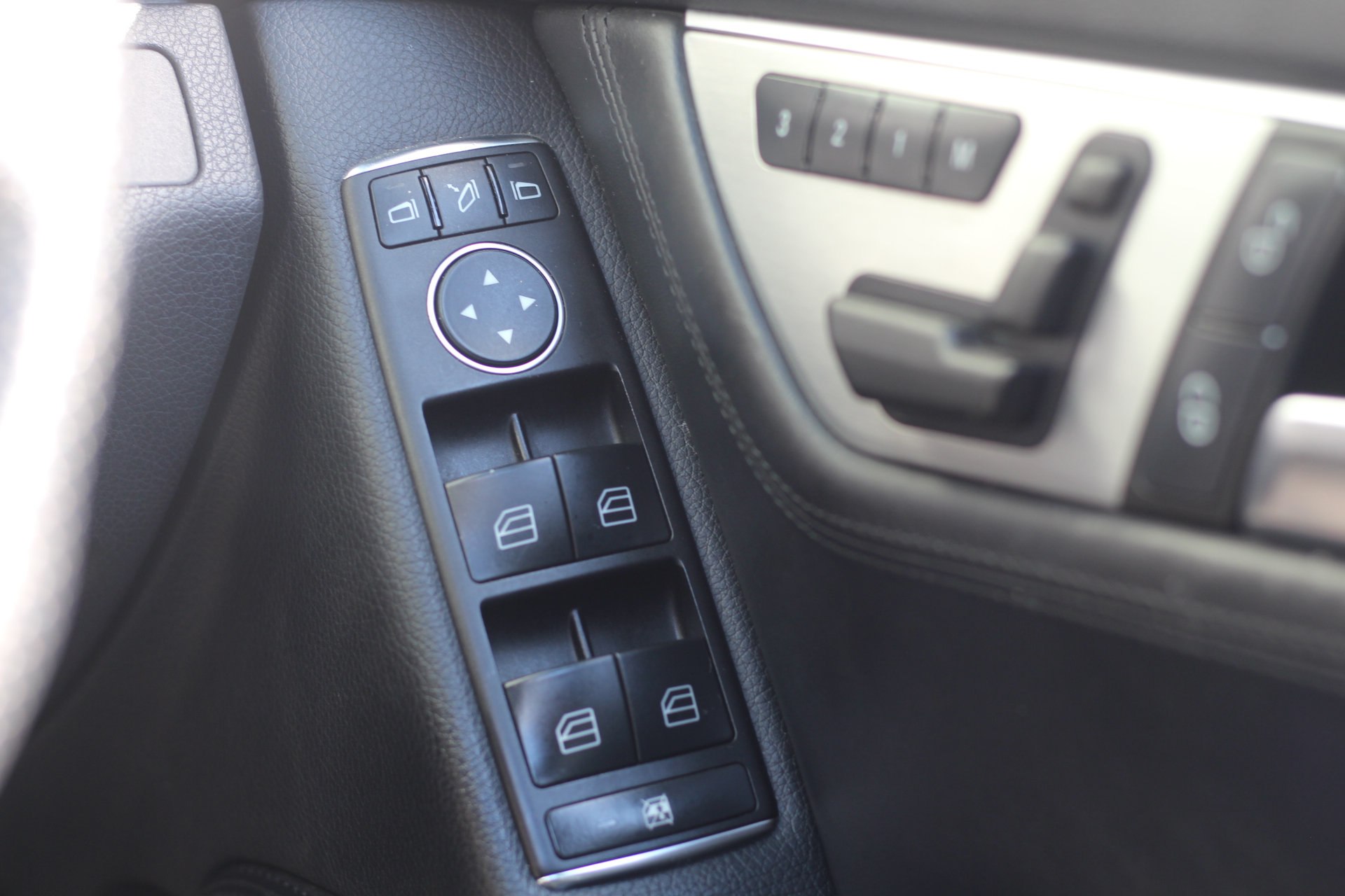 2012 (61) Mercedes-Benz C Class 6.3 C63 AMG MCT 7S 4dr