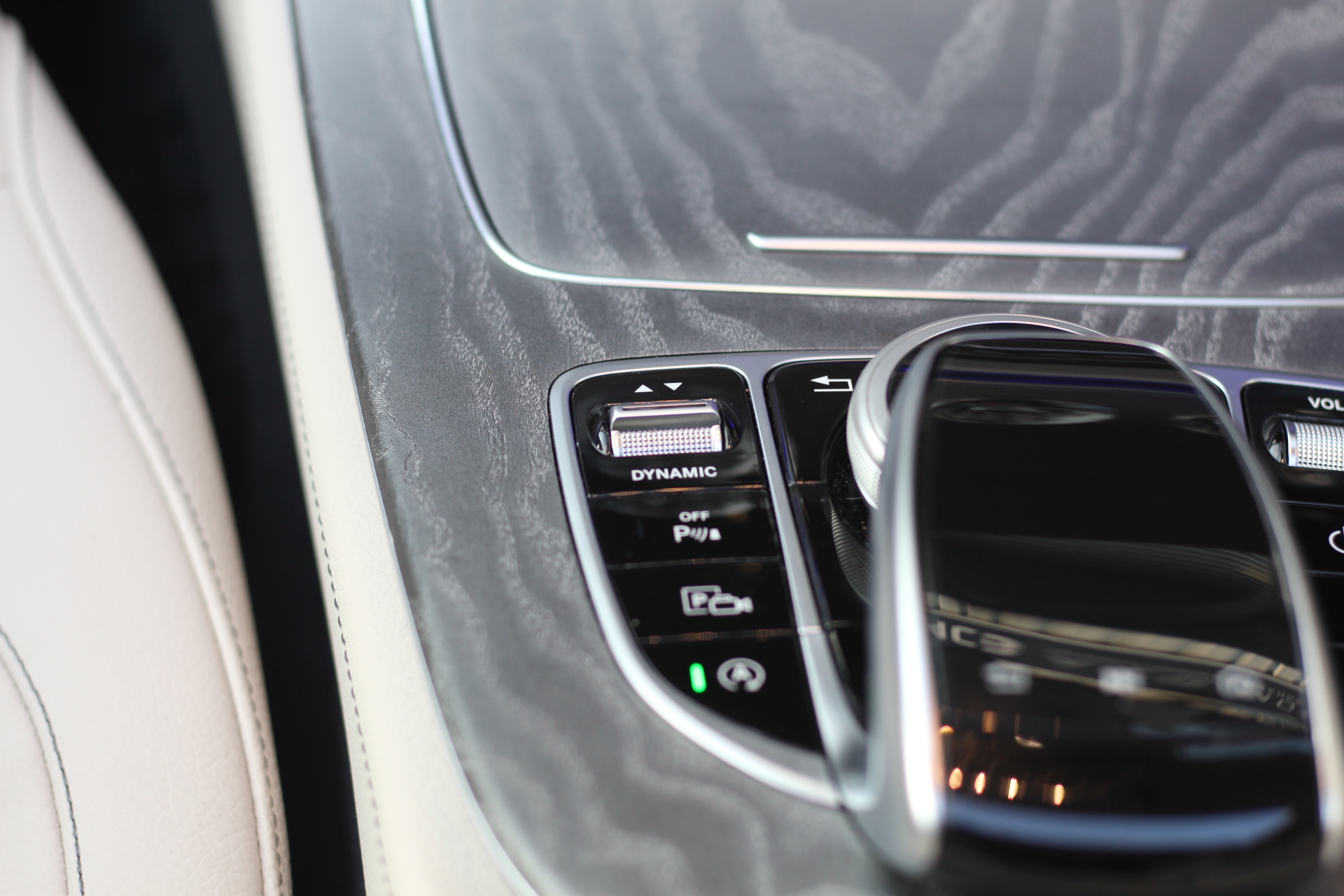 2019 (68) Mercedes-Benz CLS 3.0 CLS350d AMG Line (Premium Plus) G-Tronic 4MATIC (s/s) 4dr