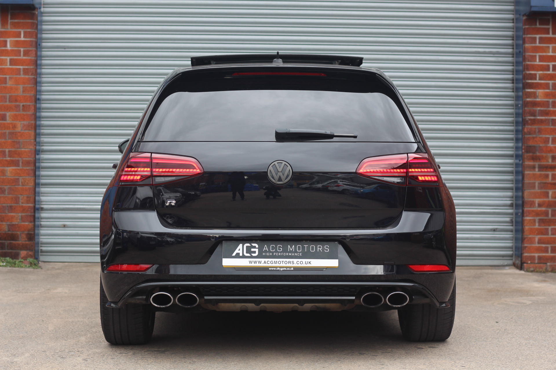 2017 (67) Volkswagen Golf 2.0 TSI R DSG 4Motion (s/s) 5dr