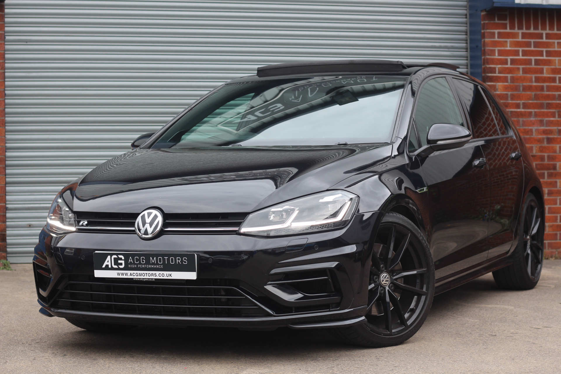 2017 (67) Volkswagen Golf 2.0 TSI R DSG 4Motion (s/s) 5dr