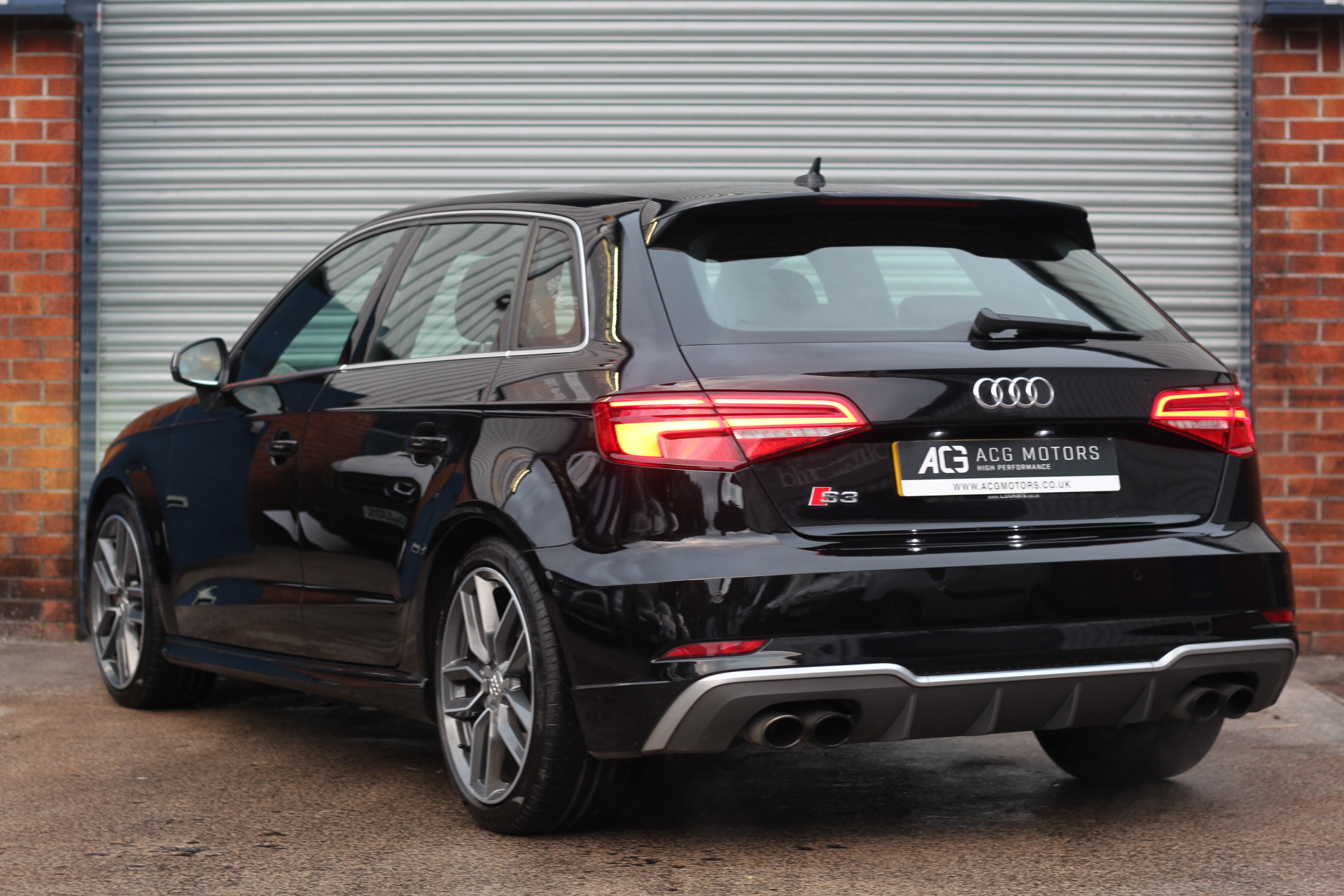 2017 (17) Audi S3 2.0 TFSI Sportback S Tronic quattro (s/s) 5dr