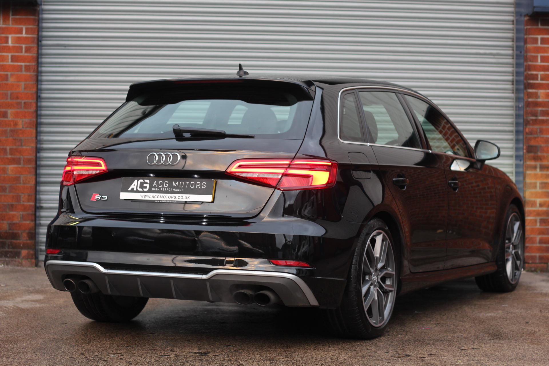 2017 (17) Audi S3 2.0 TFSI Sportback S Tronic quattro (s/s) 5dr