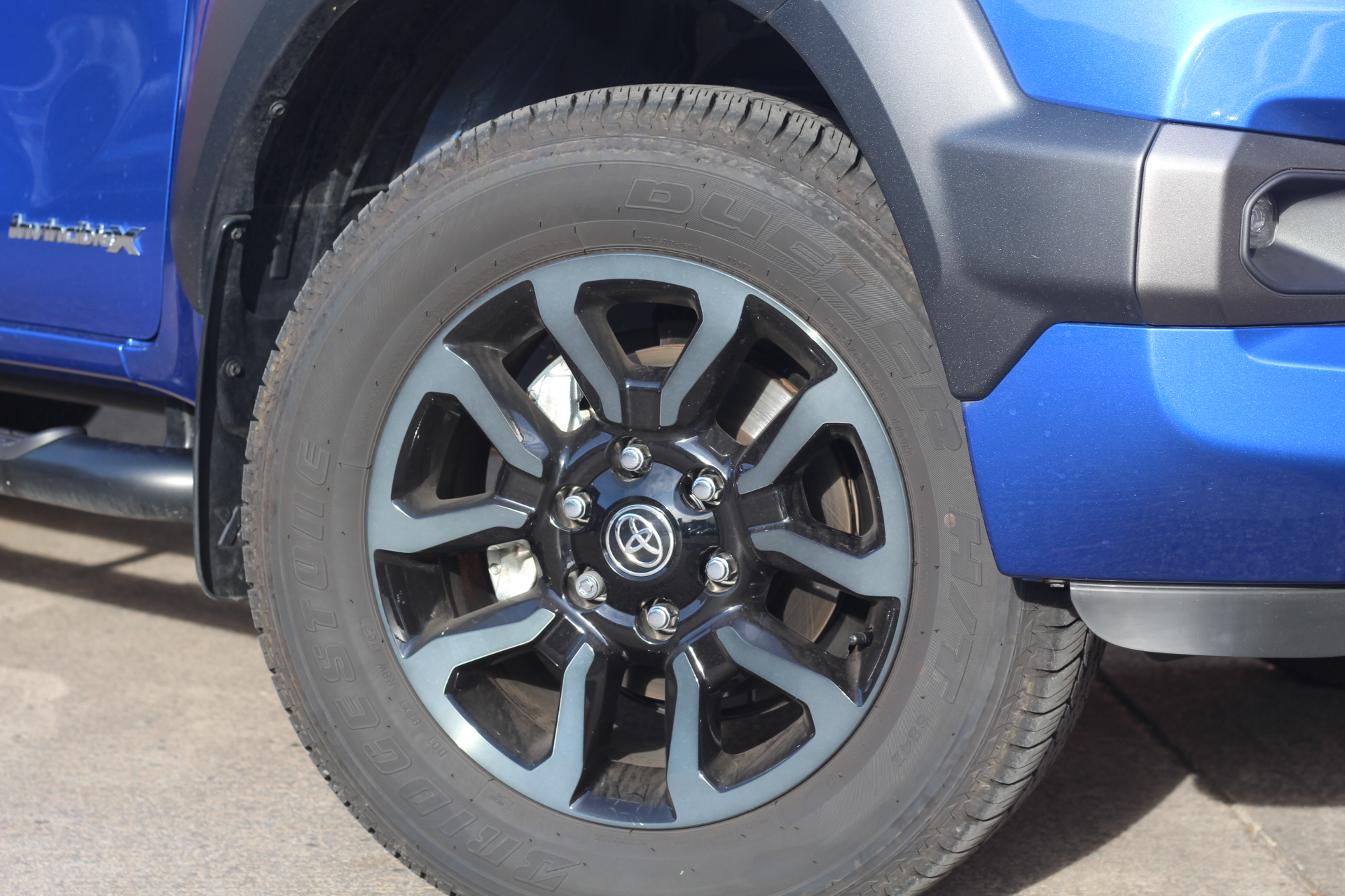 2021 (21) Toyota Hilux 2.8 D-4D Invincible X Double Cab Pickup Auto 4WD EU6 (s/s) 4dr