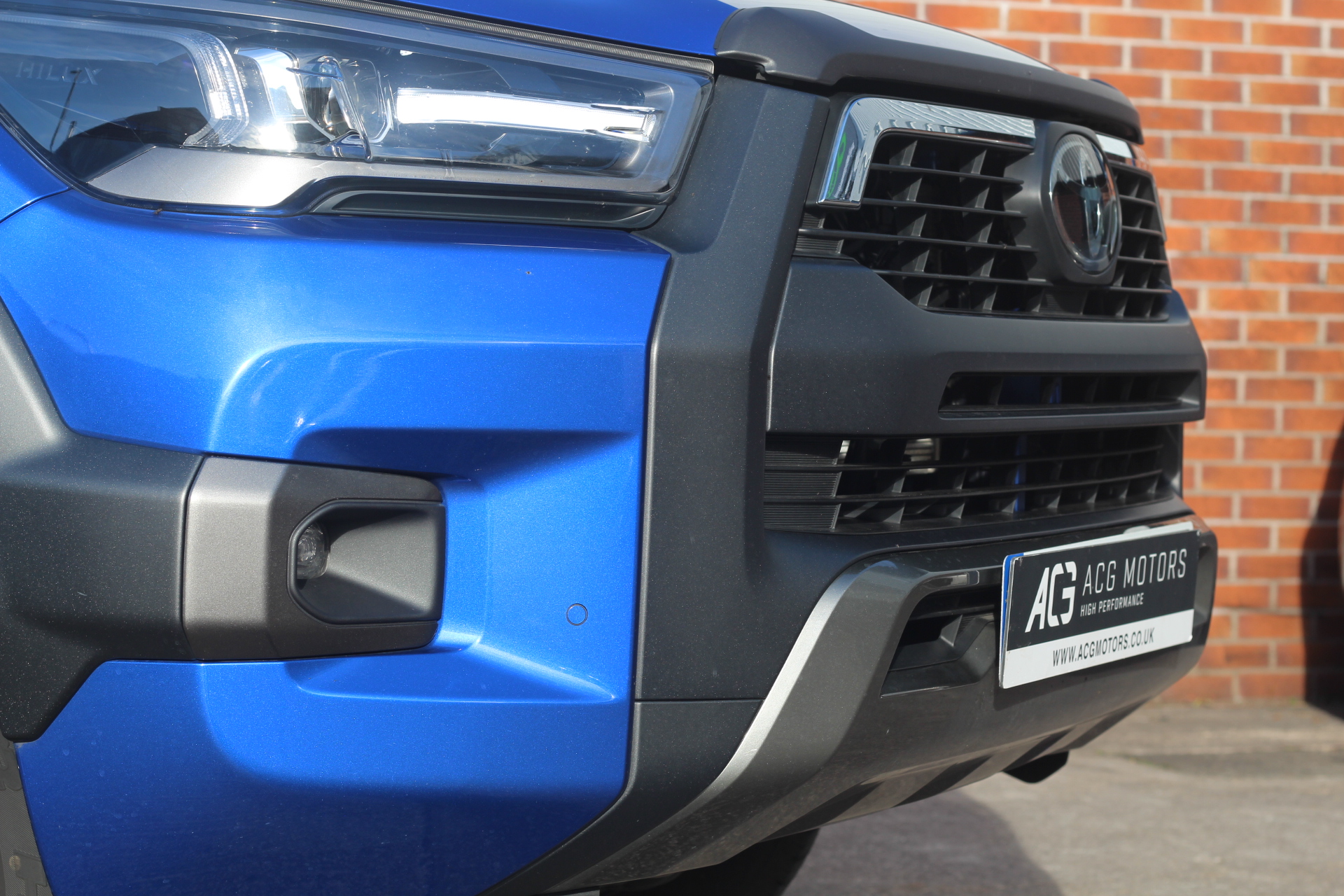 2021 (21) Toyota Hilux 2.8 D-4D Invincible X Double Cab Pickup Auto 4WD EU6 (s/s) 4dr