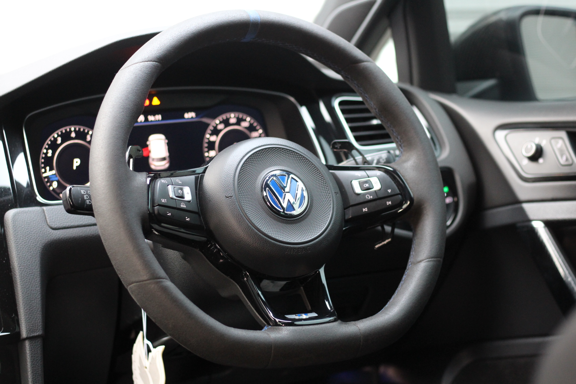 2017 (67) Volkswagen Golf 2.0 TSI R DSG 4Motion (s/s) 5dr