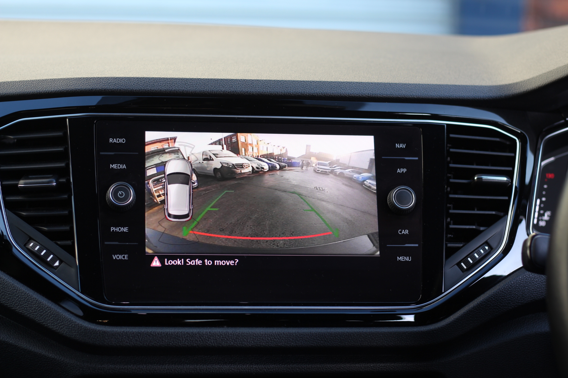 2020 (20) Volkswagen T-Roc 2.0 TSI R DSG 4Motion (s/s) 5dr