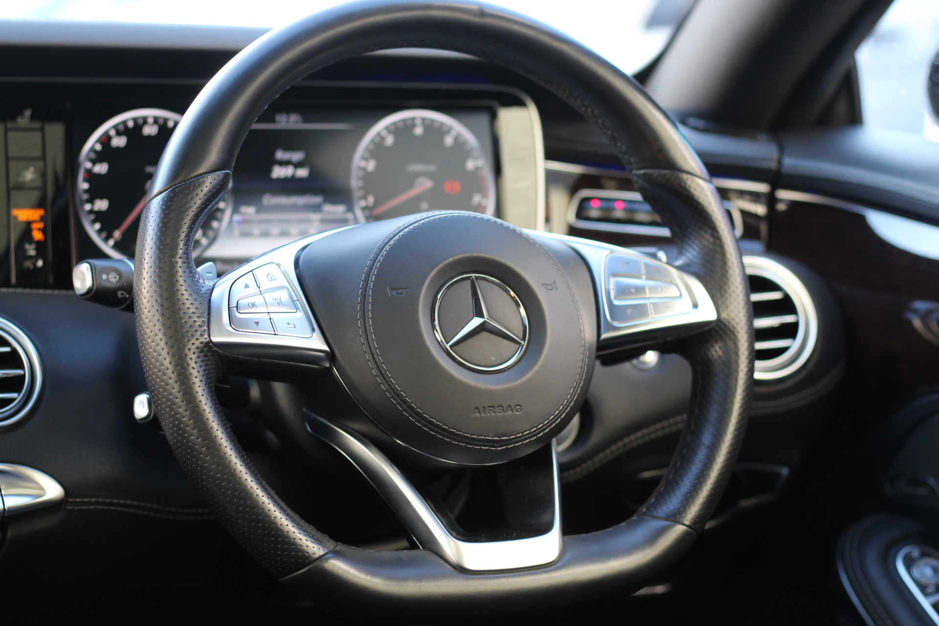 2015 (15) Mercedes-Benz S Class 4.7 S500 V8 AMG Line G-Tronic (s/s) 2dr