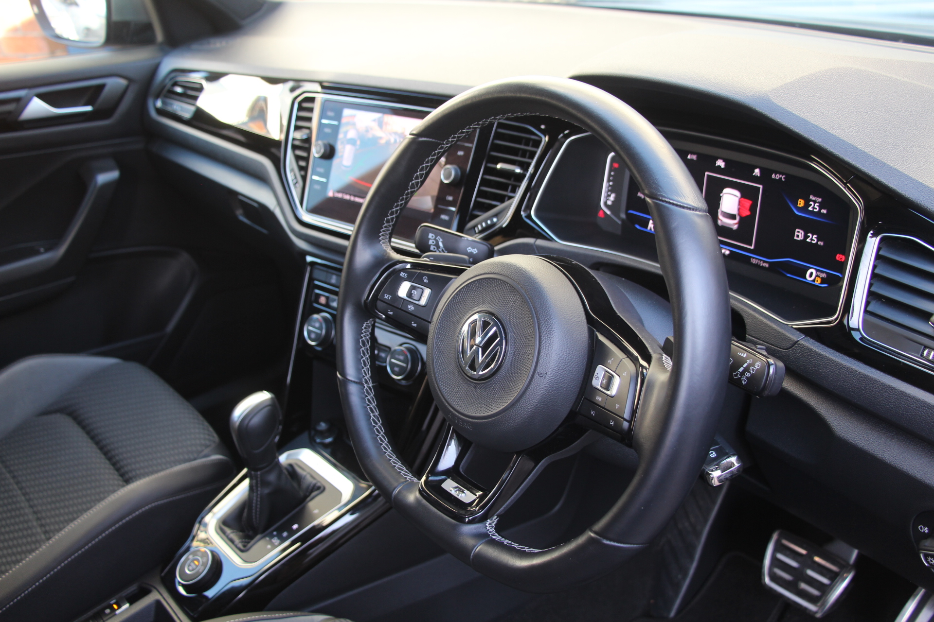 2020 (20) Volkswagen T-Roc 2.0 TSI R DSG 4Motion (s/s) 5dr