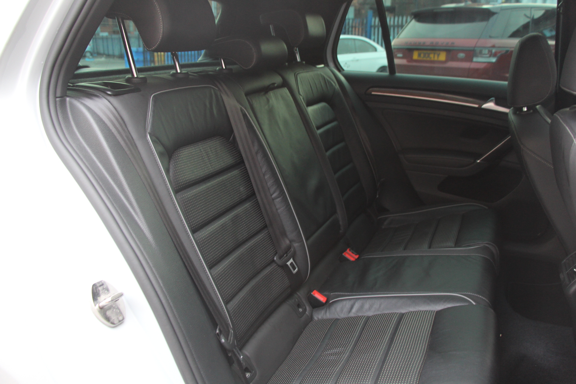 2017 (67) Volkswagen Golf 2.0 TSI R DSG 4Motion (s/s) 5dr