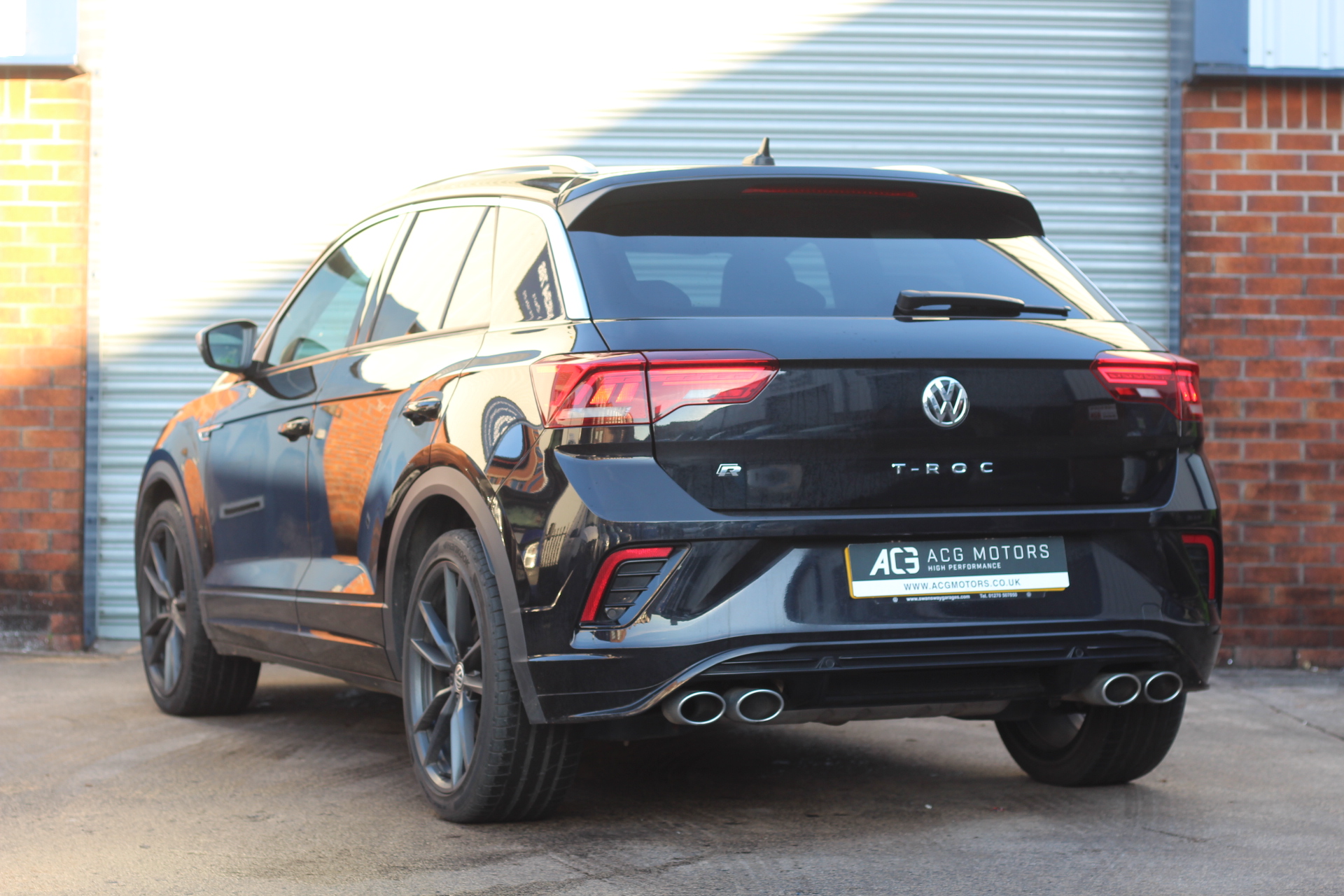 2020 (20) Volkswagen T-Roc 2.0 TSI R DSG 4Motion (s/s) 5dr