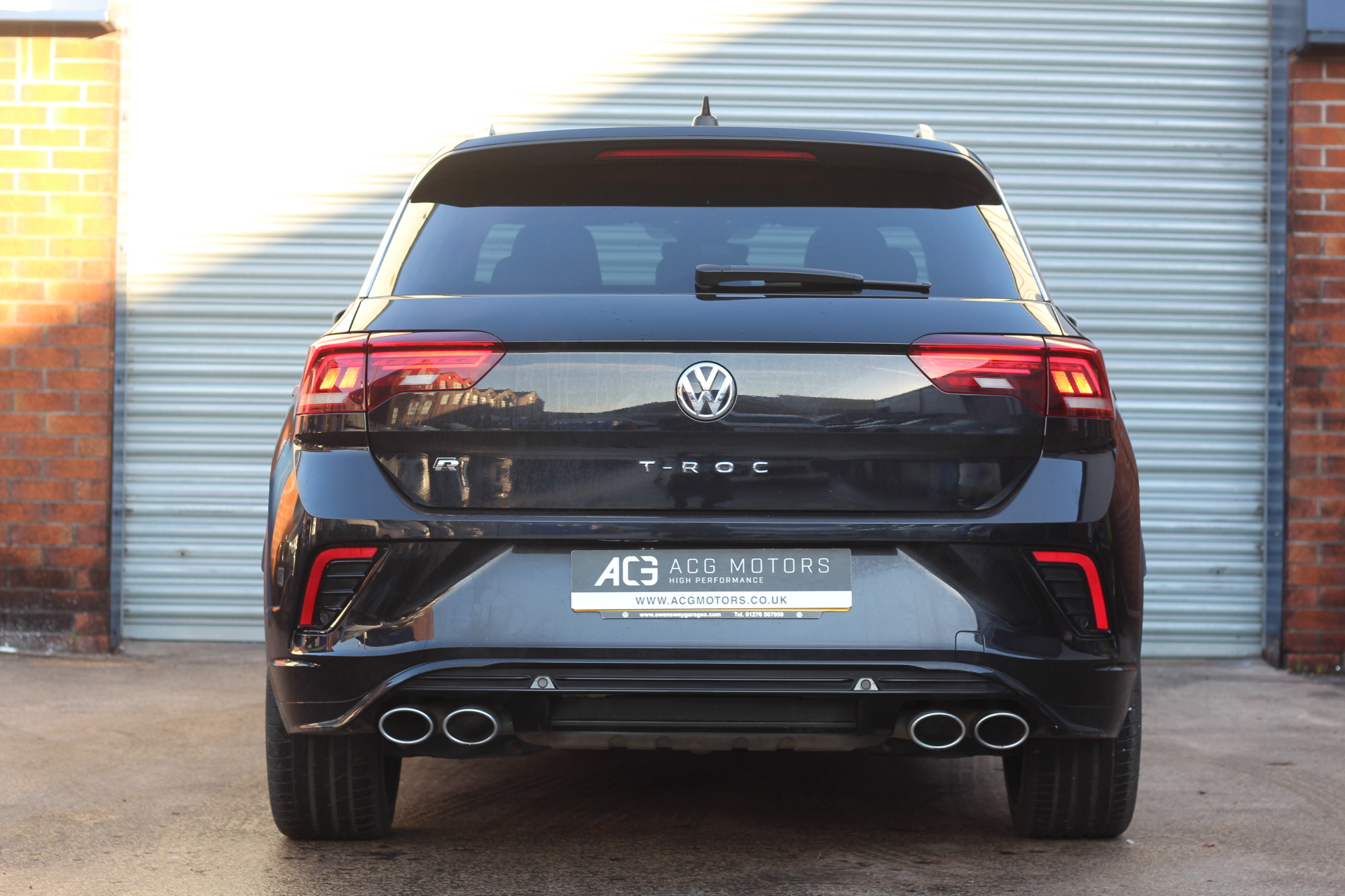2020 (20) Volkswagen T-Roc 2.0 TSI R DSG 4Motion (s/s) 5dr