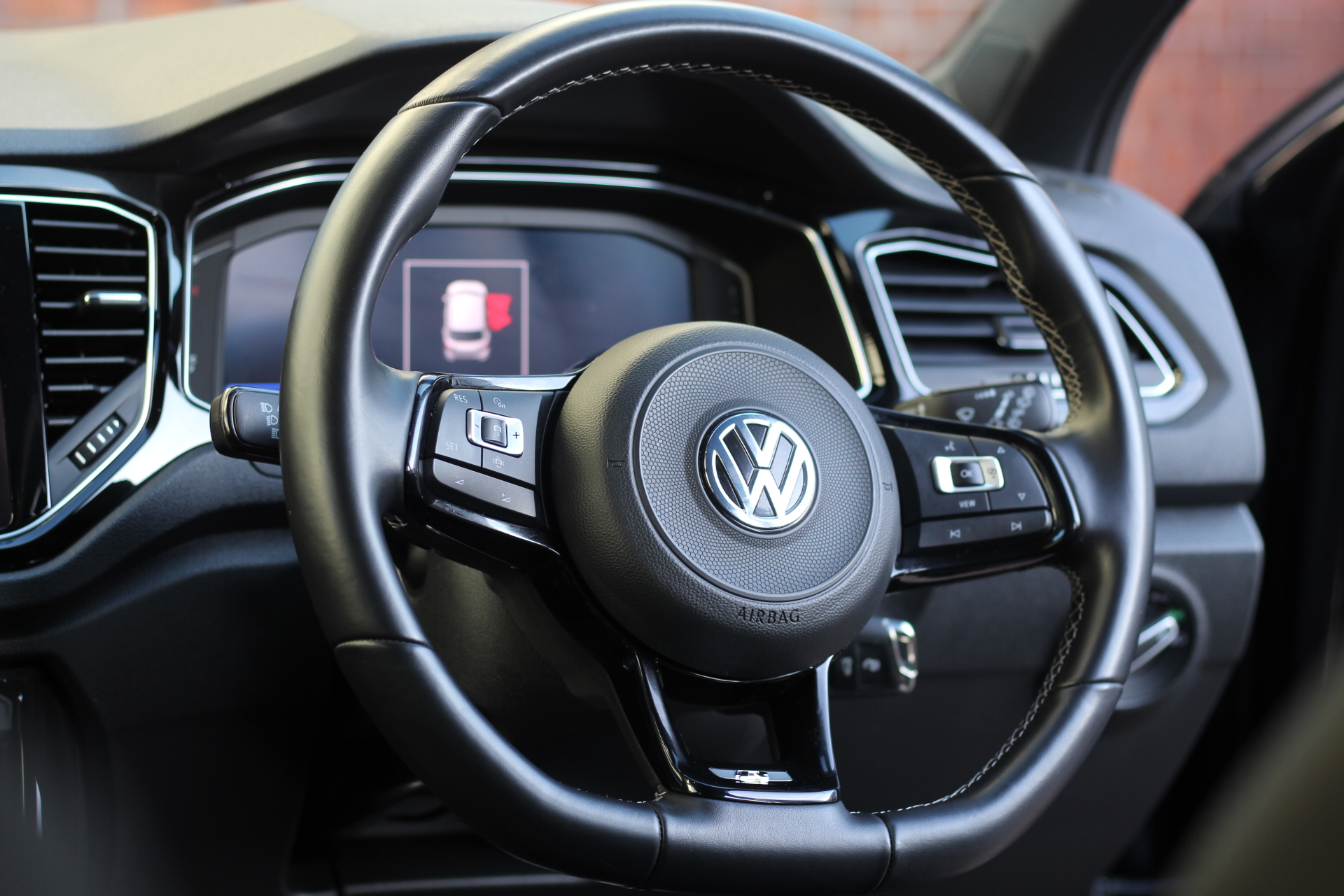 2020 (20) Volkswagen T-Roc 2.0 TSI R DSG 4Motion (s/s) 5dr