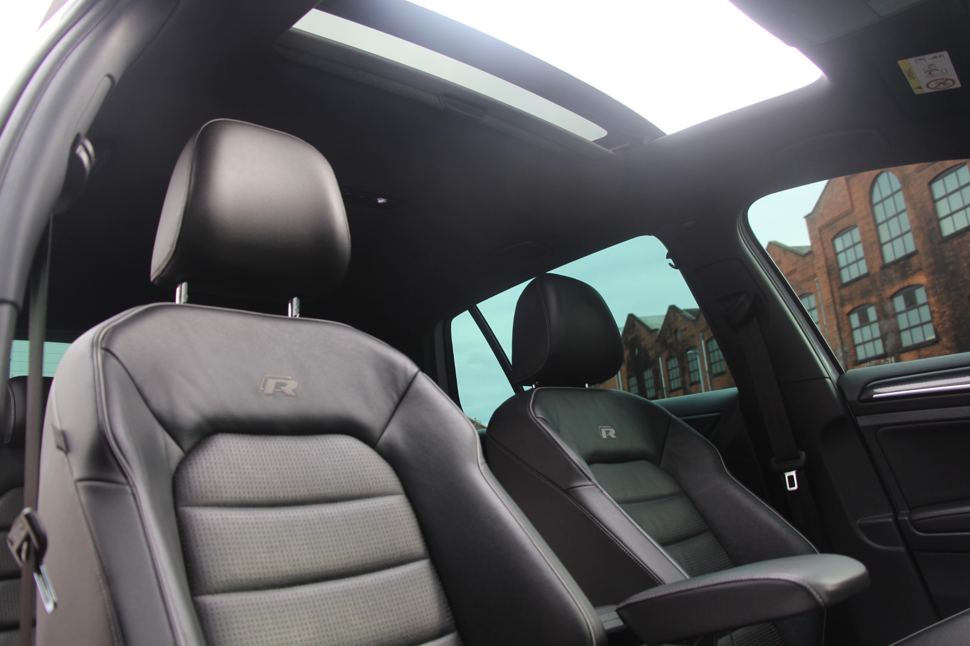 2017 (67) Volkswagen Golf 2.0 TSI R DSG 4Motion (s/s) 5dr