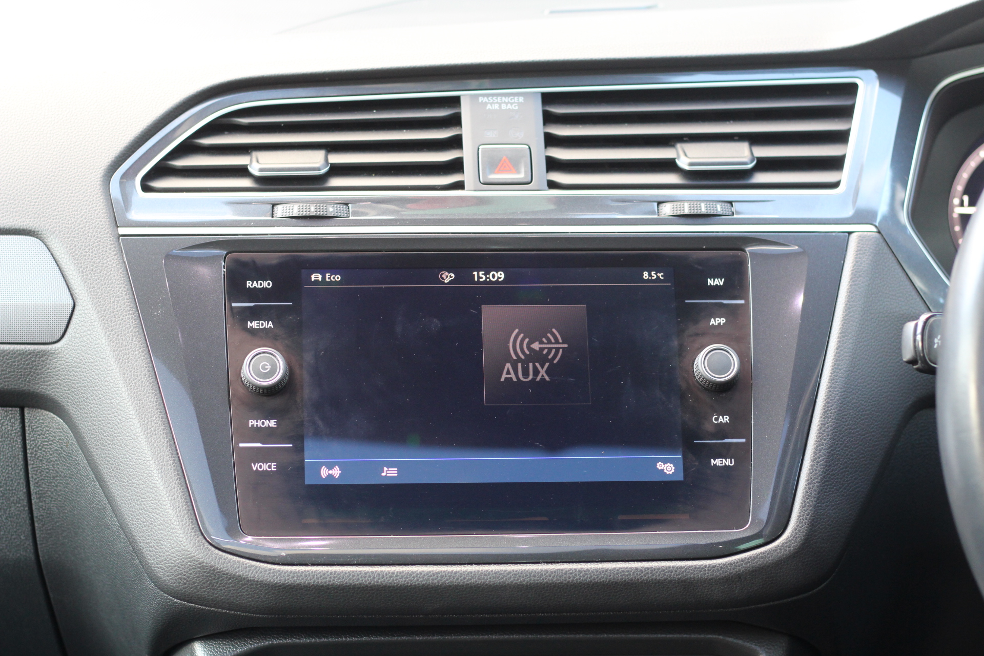 2018 (67) Volkswagen Tiguan 2.0 BiTDI R-Line DSG 4Motion (s/s) 5dr