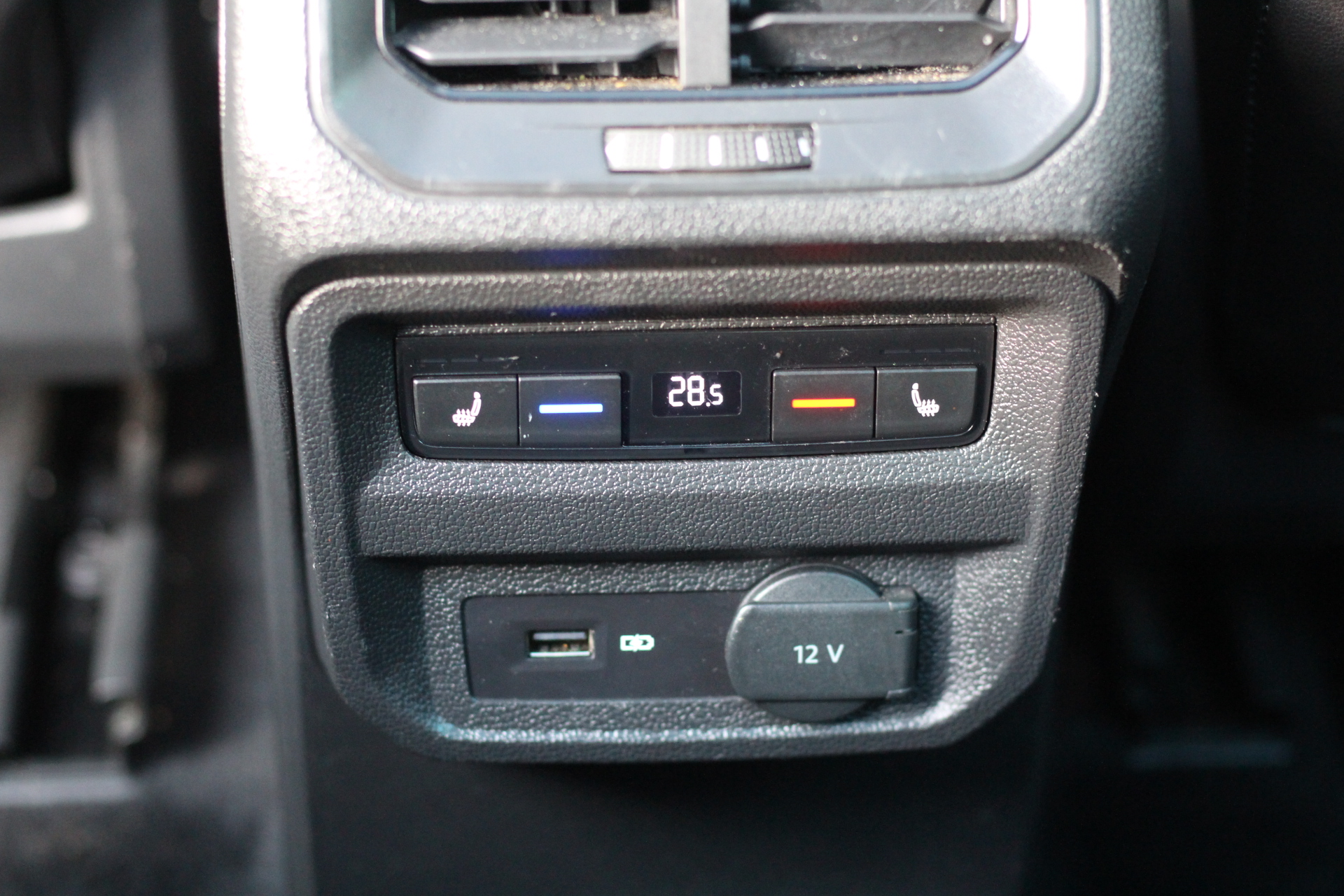 2018 (67) Volkswagen Tiguan 2.0 BiTDI R-Line DSG 4Motion (s/s) 5dr