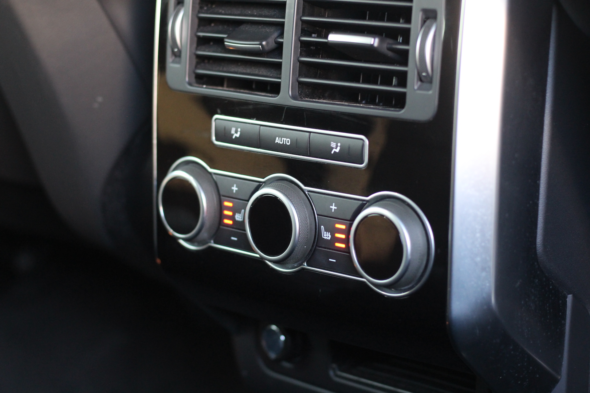 2017 (17) Land Rover Range Rover Sport 4.4 SD V8 Autobiography Dynamic Auto 4WD Euro 6 (s/s) 5dr