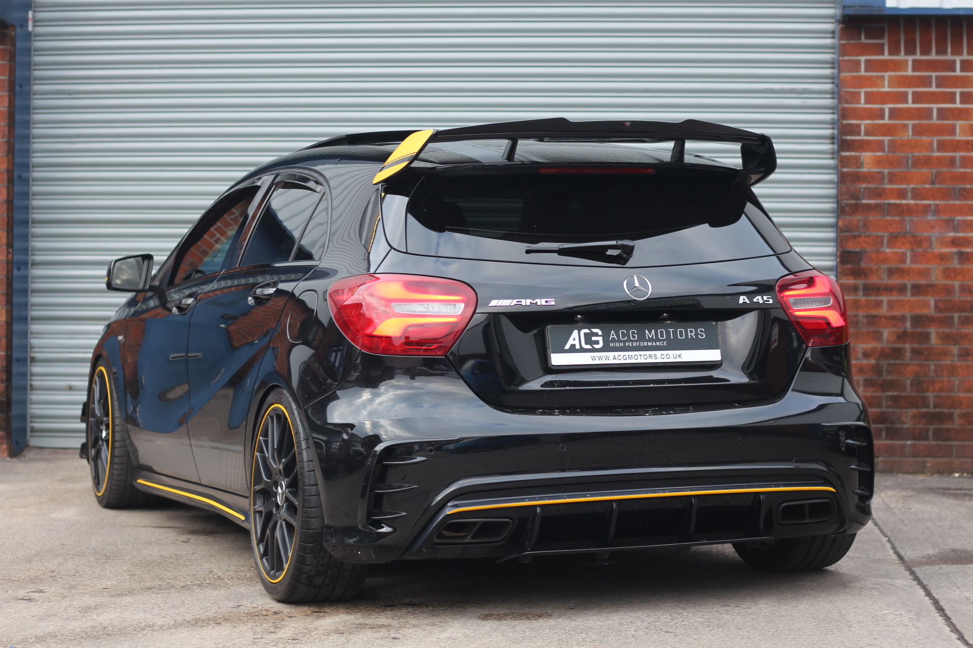 2017 (67) Mercedes-Benz A Class 2.0 A45 AMG Yellow Night Edition SpdS DCT 4MATIC Euro 6 (s/s) 5dr