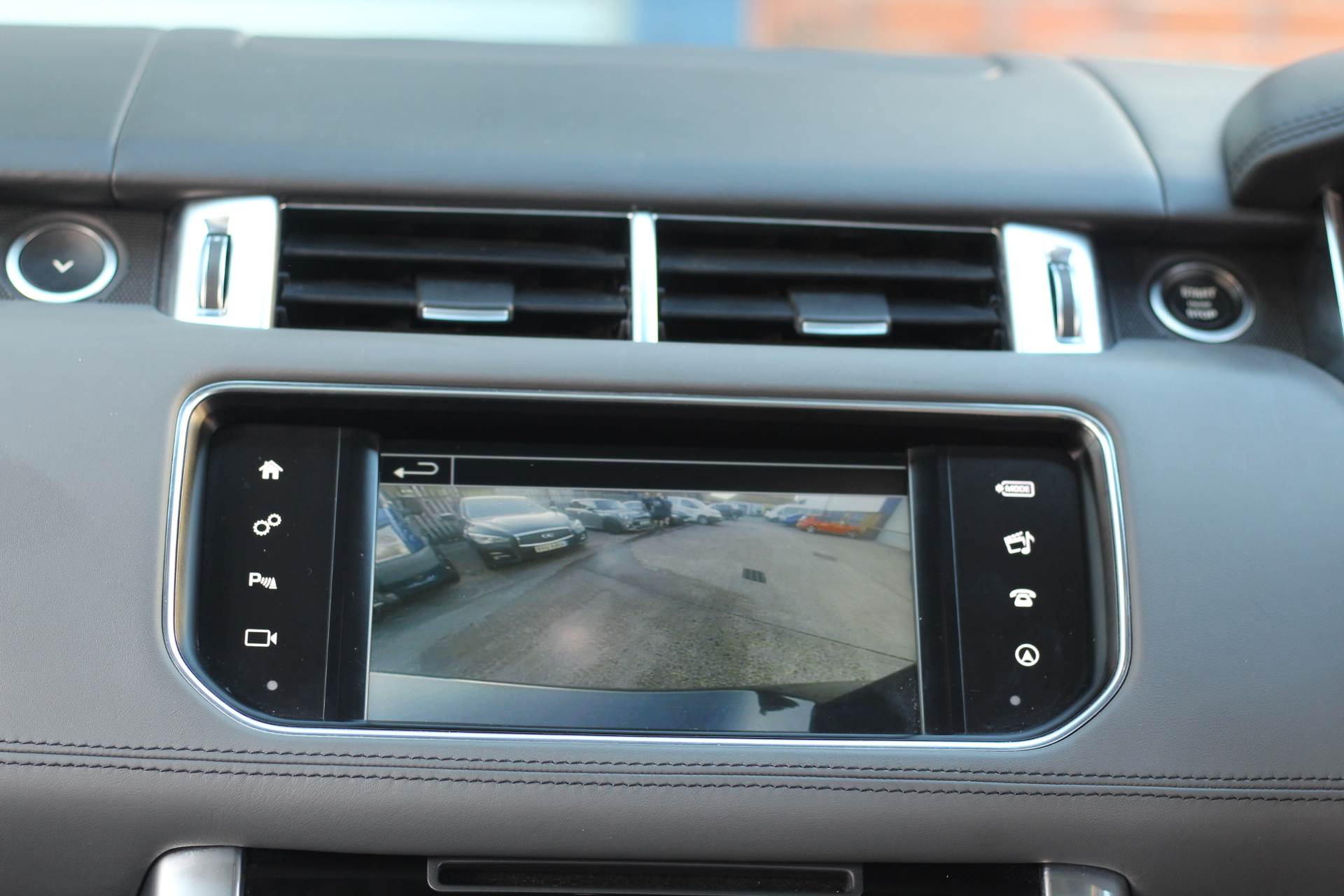 2017 (17) Land Rover Range Rover Sport 4.4 SD V8 Autobiography Dynamic Auto 4WD Euro 6 (s/s) 5dr