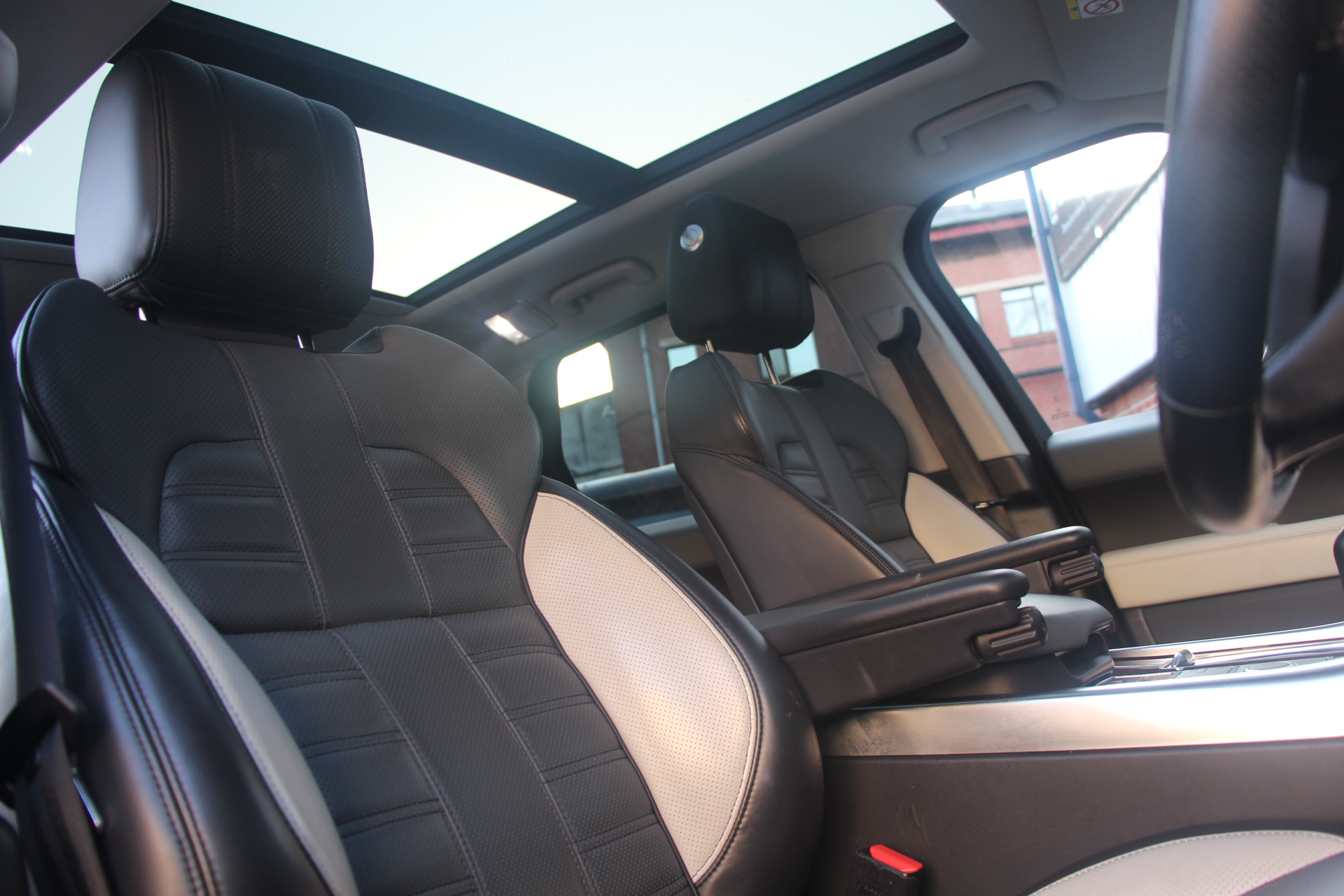 2017 (17) Land Rover Range Rover Sport 4.4 SD V8 Autobiography Dynamic Auto 4WD Euro 6 (s/s) 5dr