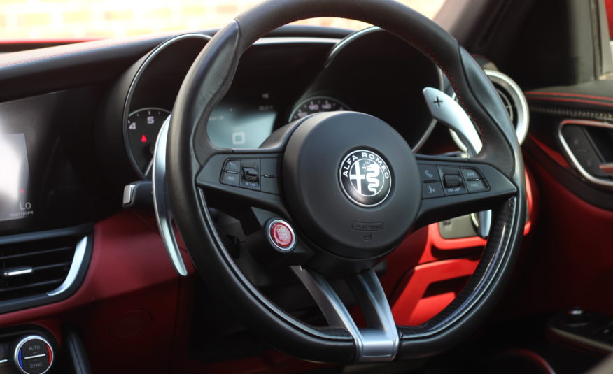 2018 (18) Alfa Romeo Giulia 2.9 V6 Bi-Turbo Quadrifoglio Auto Euro 6 (s/s) 4dr
