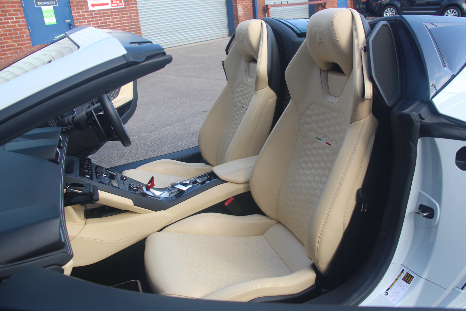 2016 (66) Lamborghini Huracan 5.2 V10 LP 610-4 Spyder LDF 4WD Euro 6 (s/s) 2dr