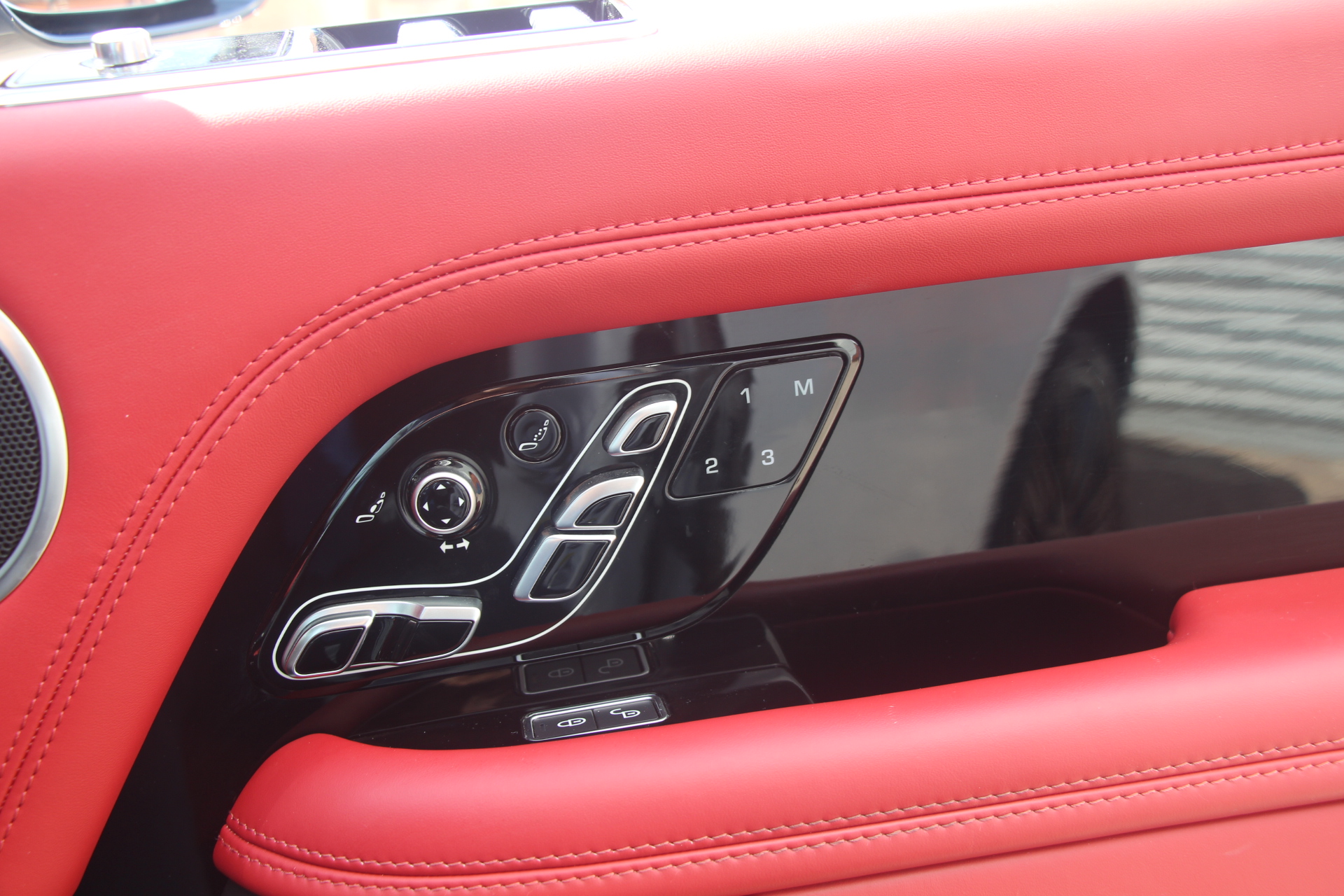 2019 (69) Land Rover Range Rover 5.0 P525 V8 Autobiography Auto 4WD Euro 6 (s/s) 5dr