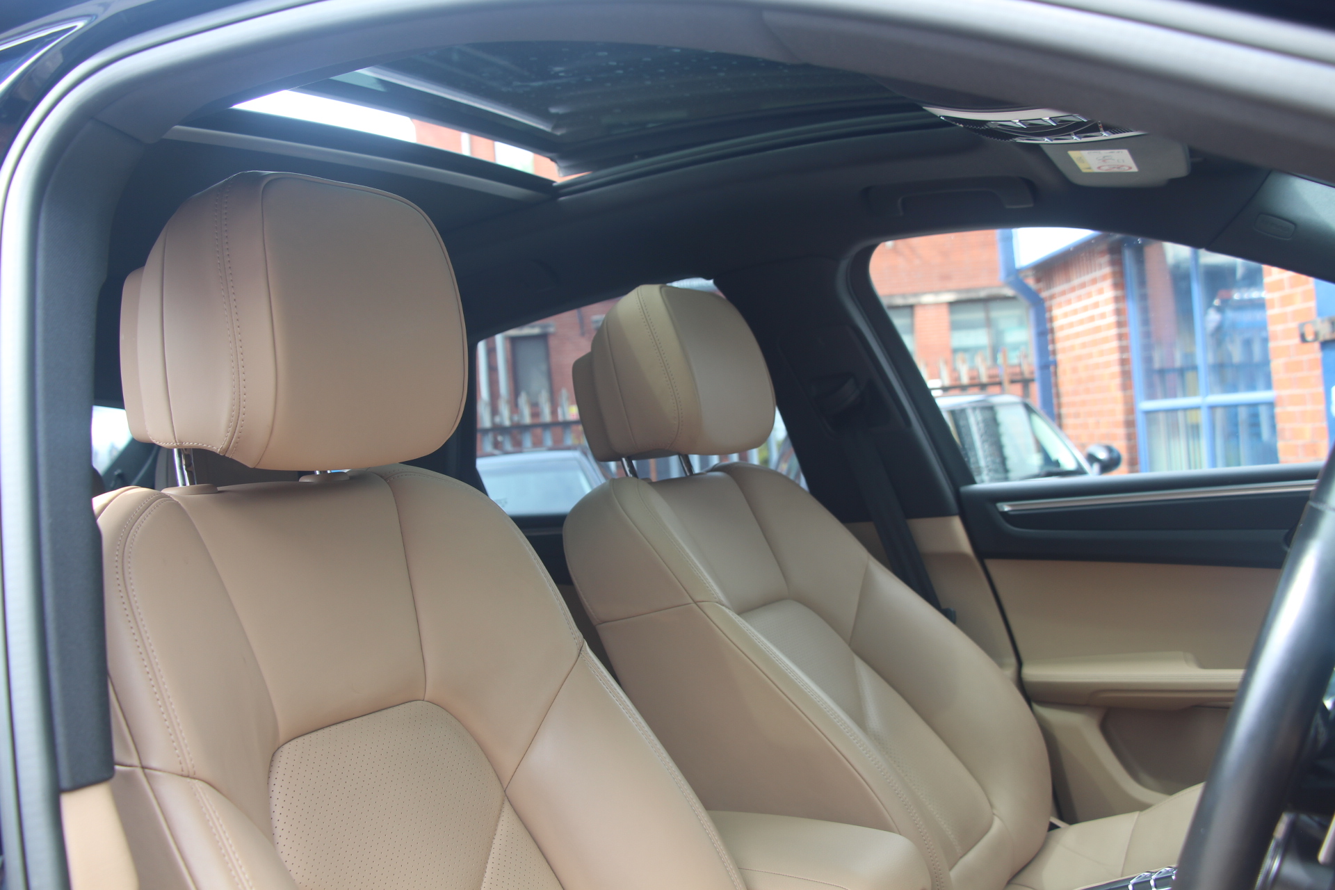 2019 (19) Porsche Macan 2.0T PDK 4WD Euro 6 (s/s) 5dr