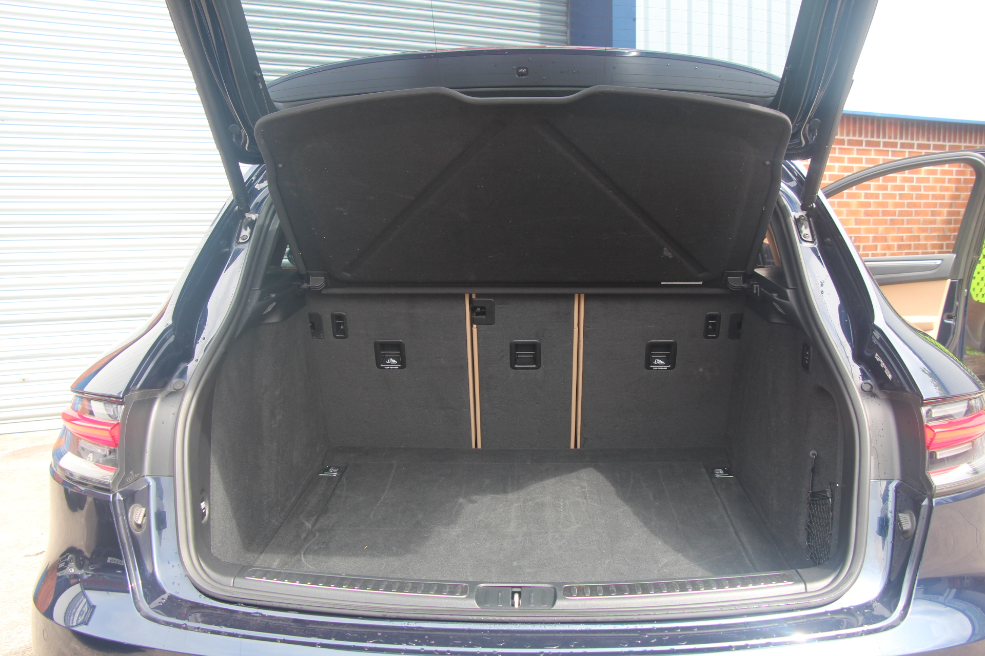 2019 (19) Porsche Macan 2.0T PDK 4WD Euro 6 (s/s) 5dr