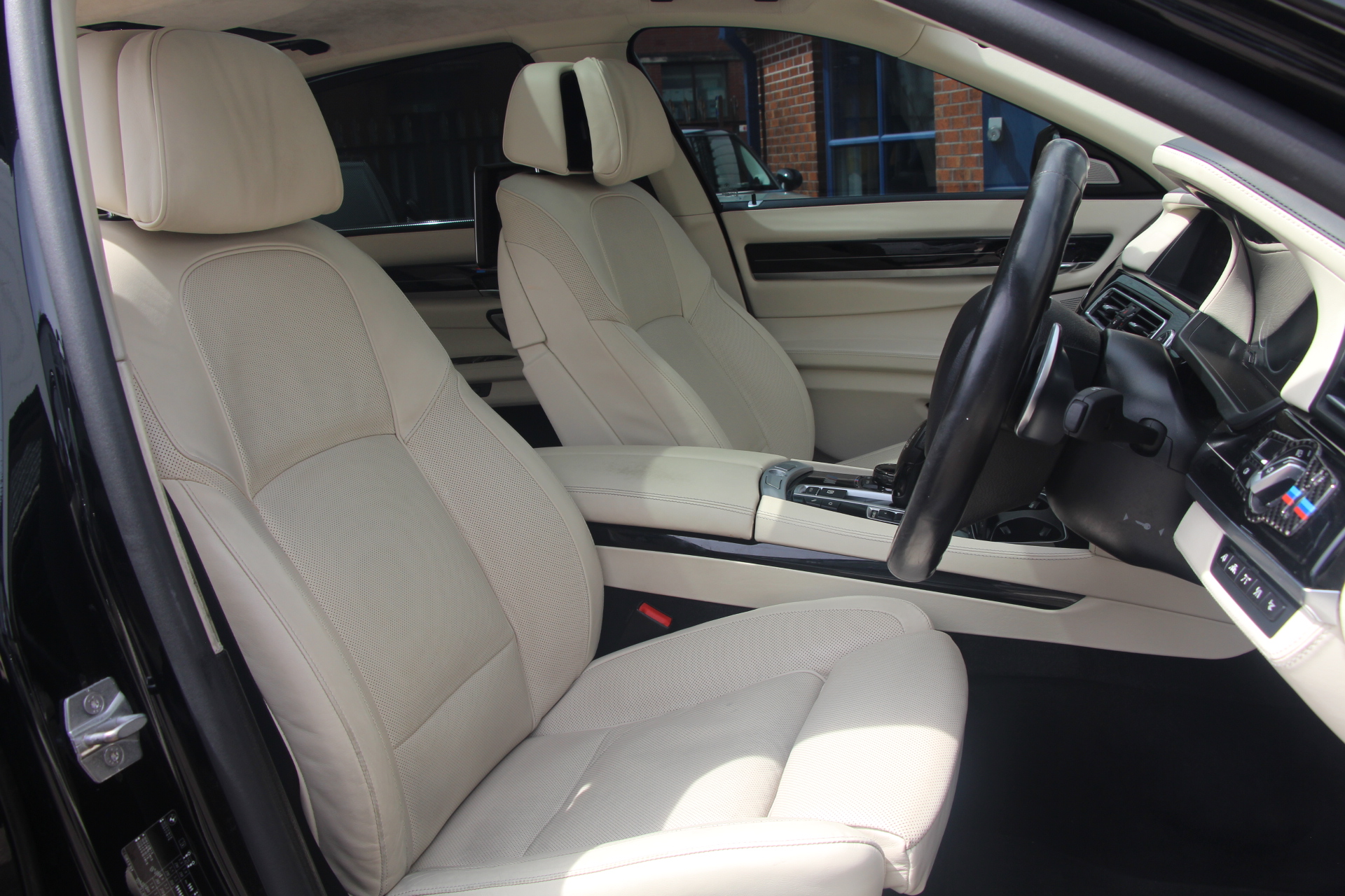 2015 (65) BMW 7 Series 6.0 760Li V12 M Sport Auto Euro 6 4dr