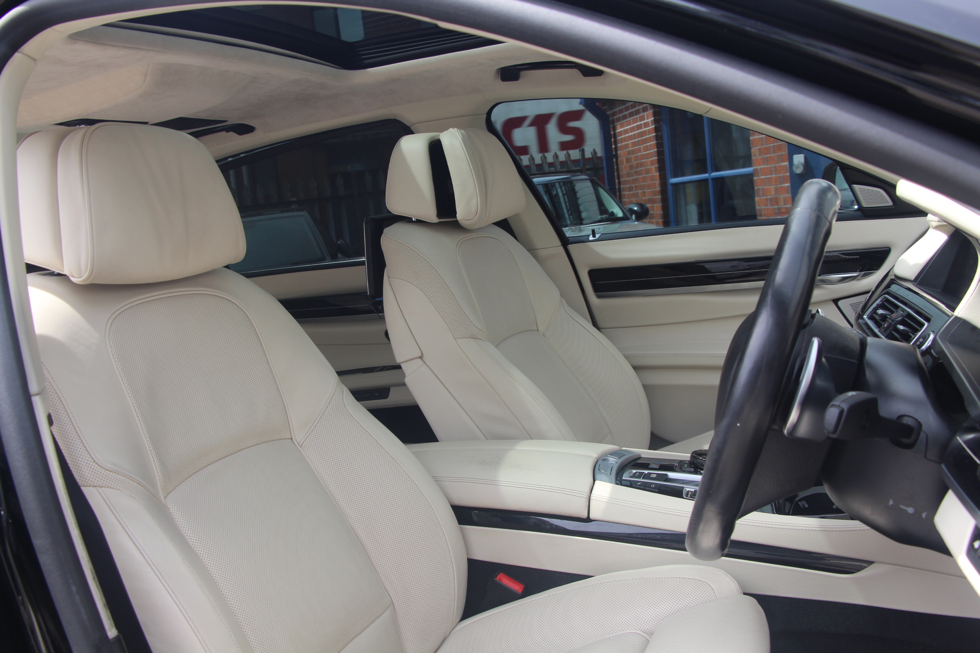 2015 (65) BMW 7 Series 6.0 760Li V12 M Sport Auto Euro 6 4dr