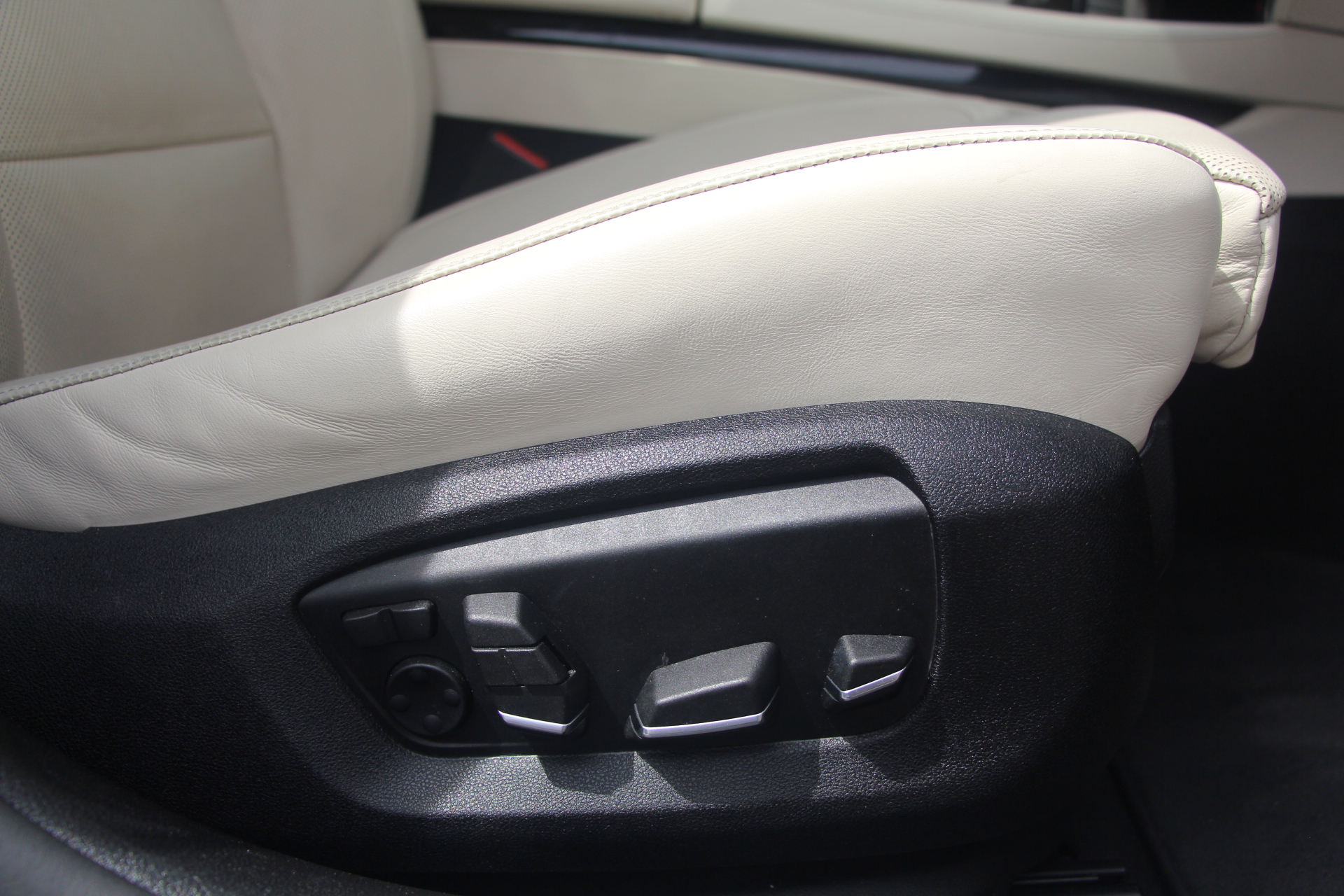 2015 (65) BMW 7 Series 6.0 760Li V12 M Sport Auto Euro 6 4dr