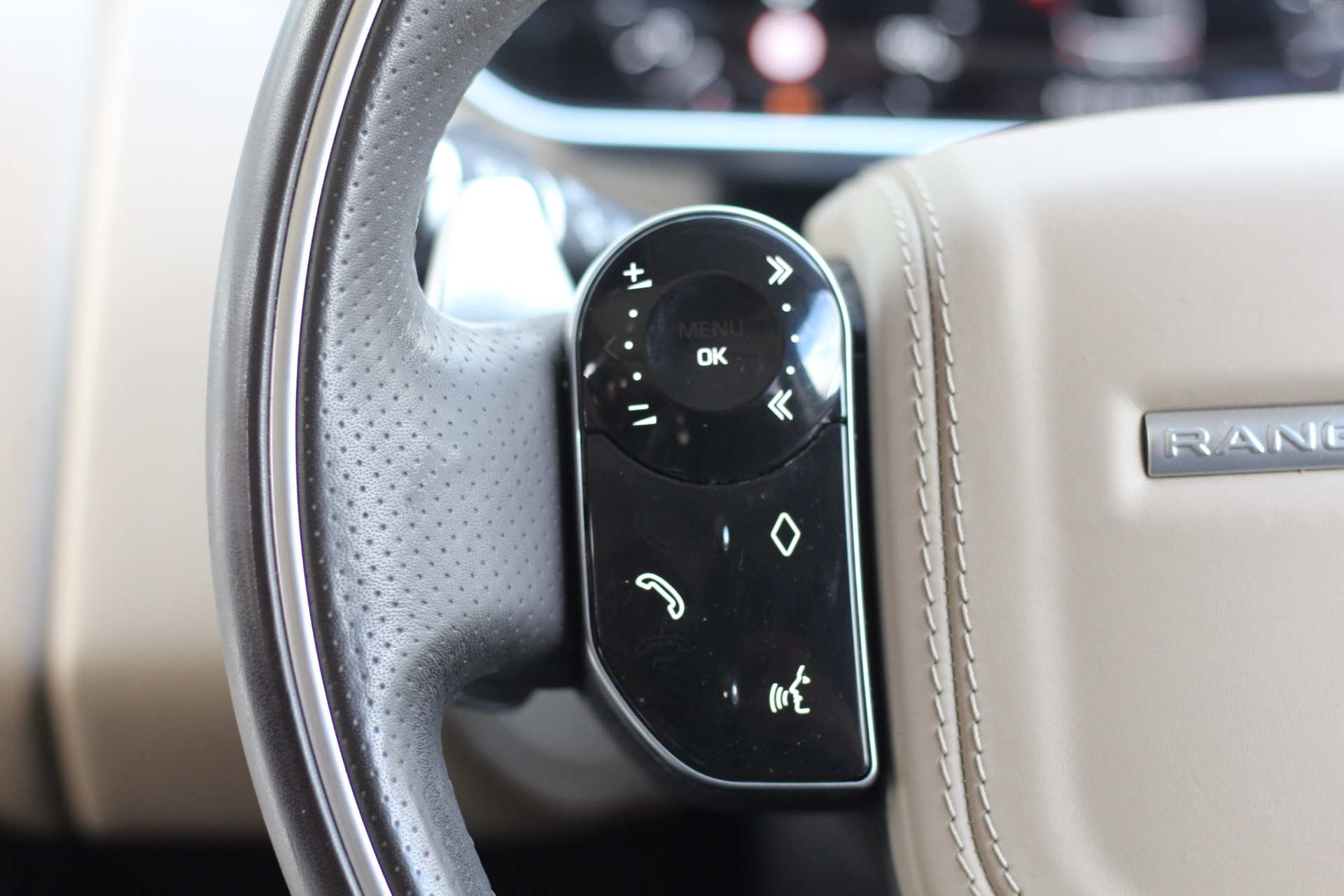 2018 (68) Land Rover Range Rover Sport 3.0 SD V6 Autobiography Dynamic Auto 4WD Euro 6 (s/s) 5dr