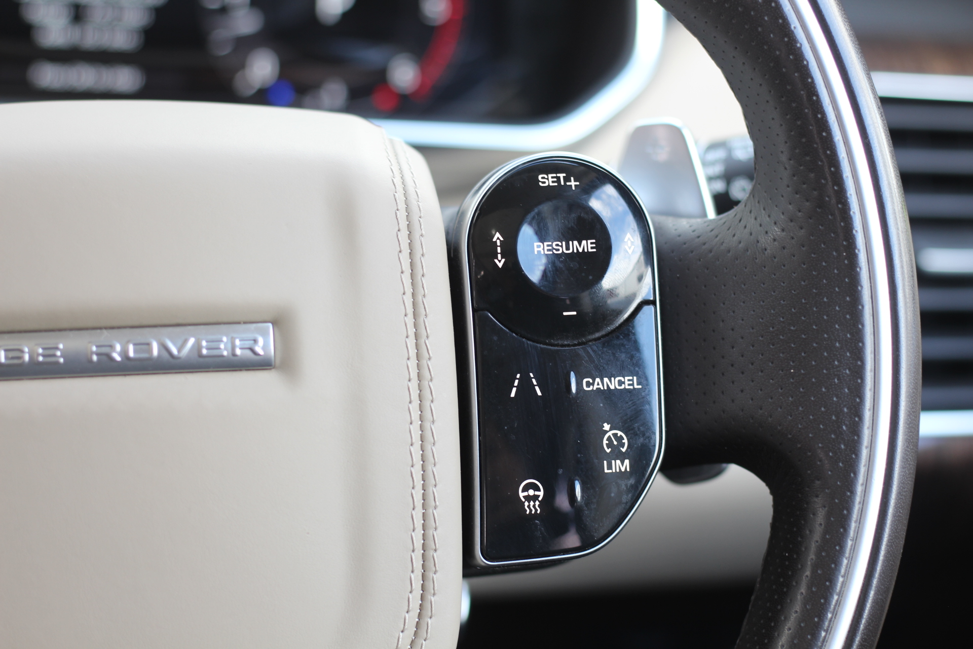 2018 (68) Land Rover Range Rover Sport 3.0 SD V6 Autobiography Dynamic Auto 4WD Euro 6 (s/s) 5dr