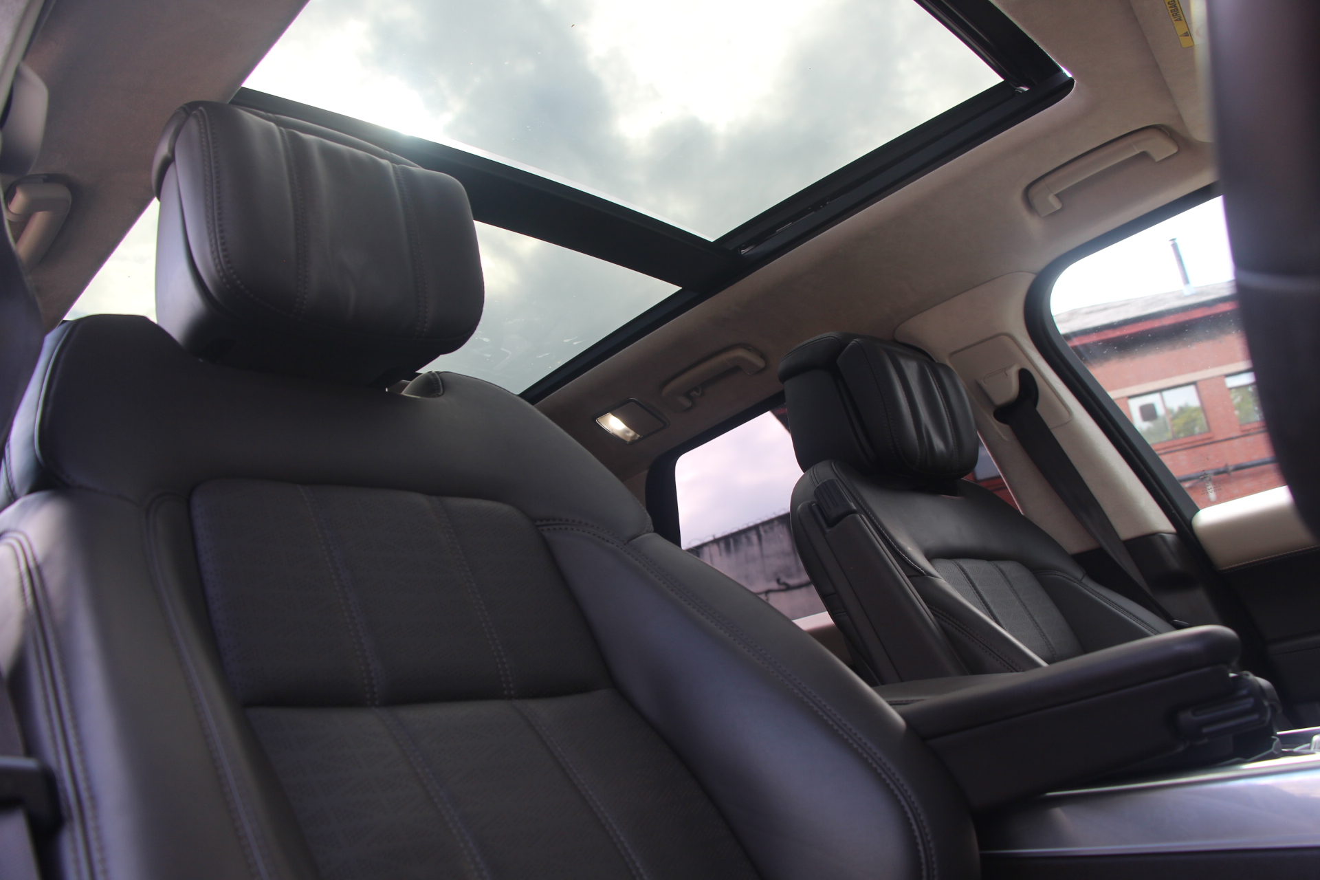 2018 (68) Land Rover Range Rover Sport 3.0 SD V6 Autobiography Dynamic Auto 4WD Euro 6 (s/s) 5dr