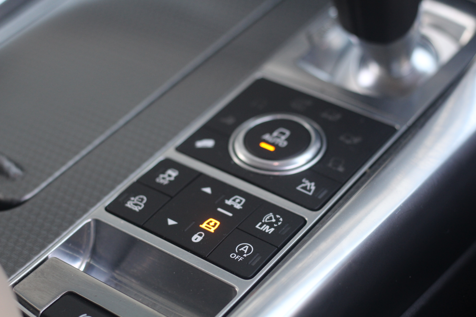 2017 (17) Land Rover Range Rover Sport 3.0 SD V6 Autobiography Dynamic Auto 4WD Euro 6 (s/s) 5dr