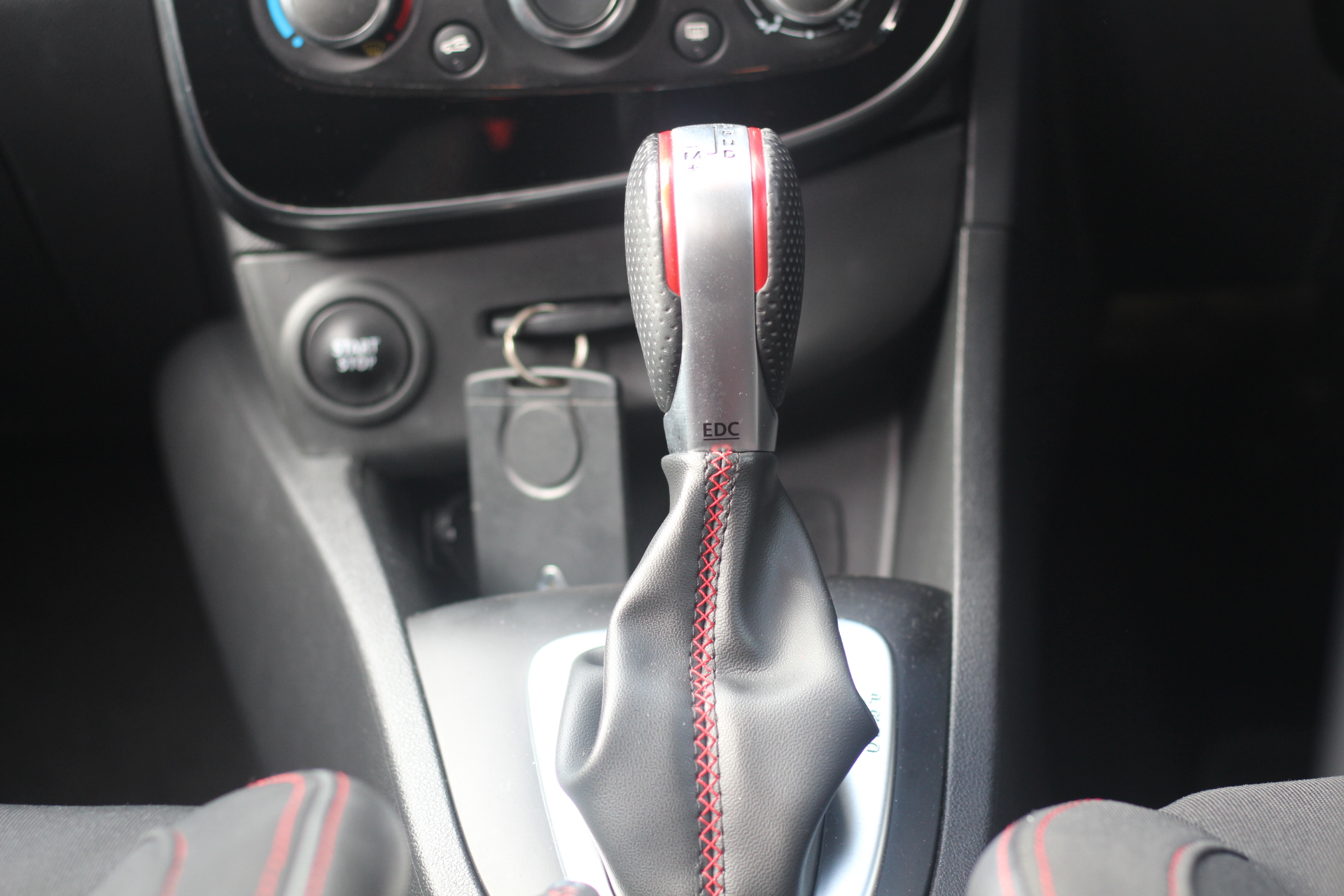 2018 (18) Renault Clio 1.6 TCe Renaultsport Nav Trophy EDC Euro 6 (s/s) 5dr