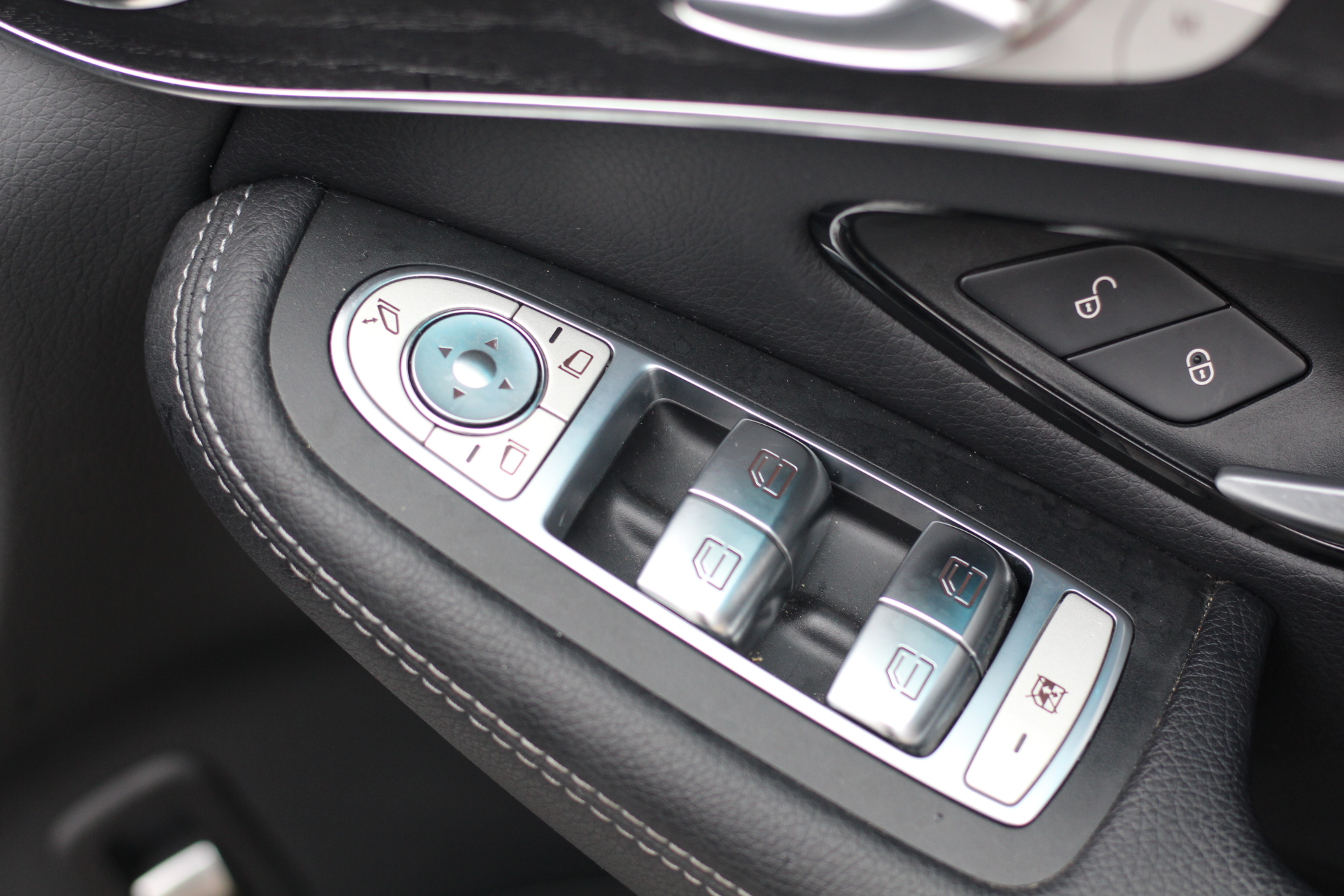 2018 (68) Mercedes-Benz GLC Class 2.1 GLC250d AMG Line (Premium Plus) G-Tronic+ 4MATIC Euro 6 (s/s) 5dr