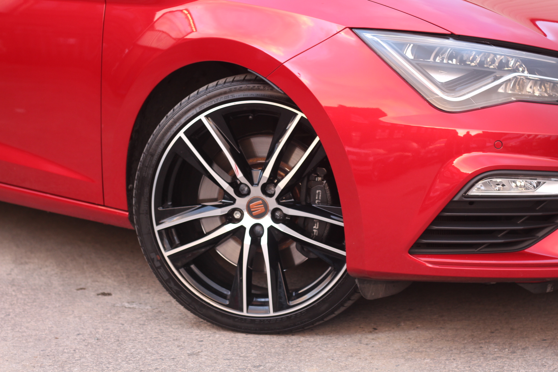 2019 (19) SEAT Leon 2.0 TSI Cupra 290 DSG Euro 6 (s/s) 5dr