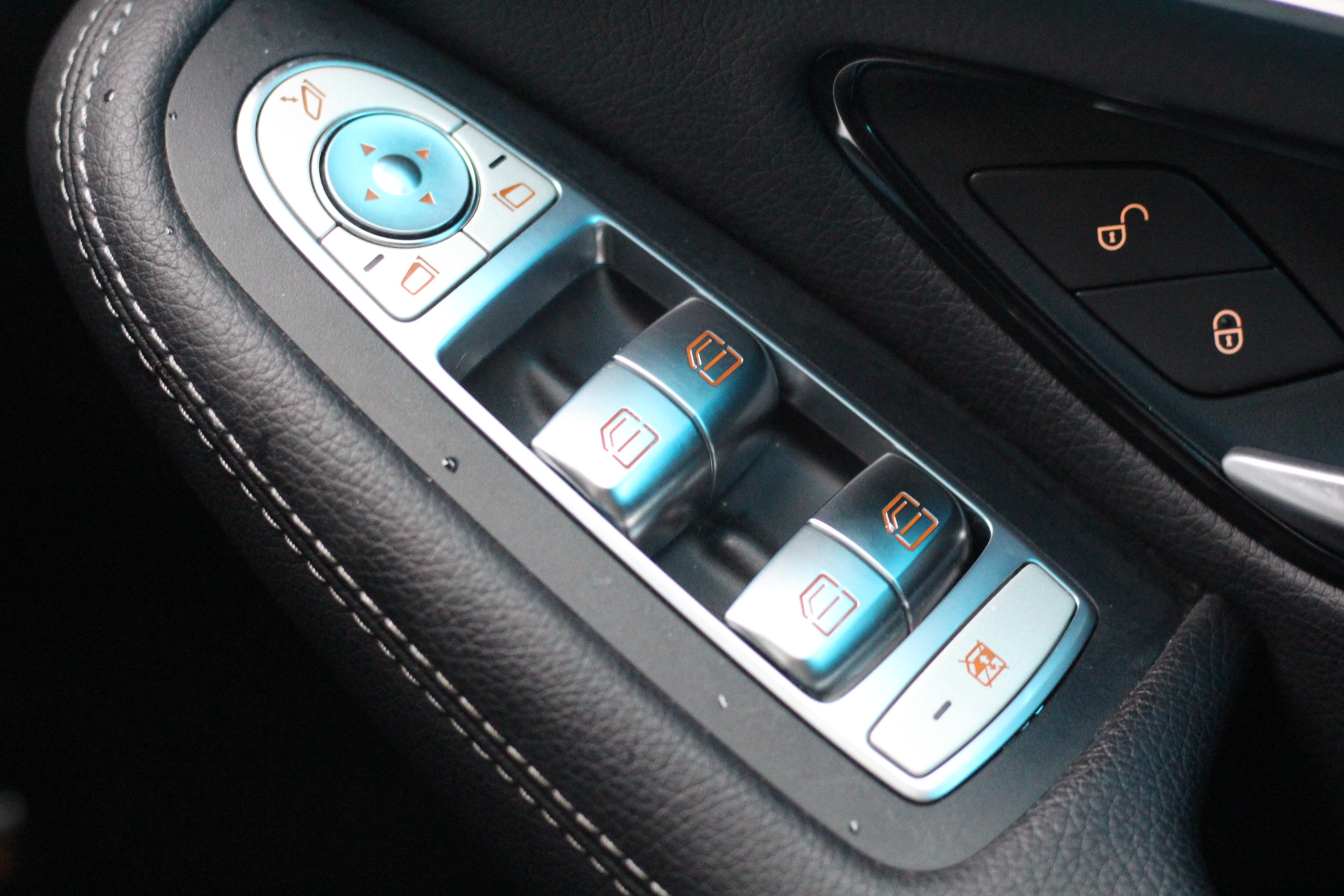 2018 (68) Mercedes-Benz GLC Class 2.1 GLC250d AMG Line (Premium Plus) G-Tronic+ 4MATIC Euro 6 (s/s) 5dr