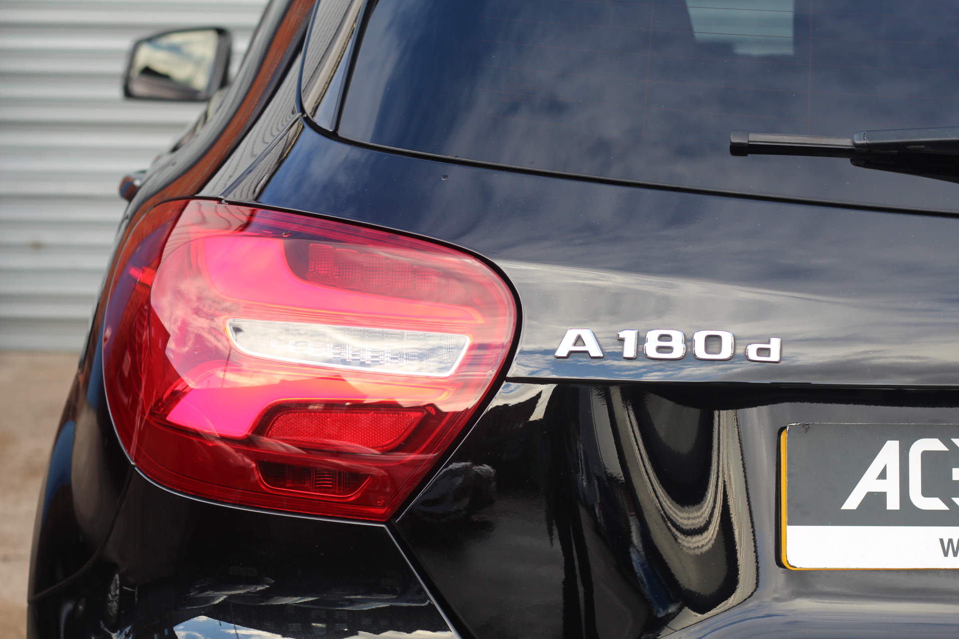 2017 (17) Mercedes-Benz A Class 1.5 A180d AMG Line (Premium Plus) 7G-DCT Euro 6 (s/s) 5dr