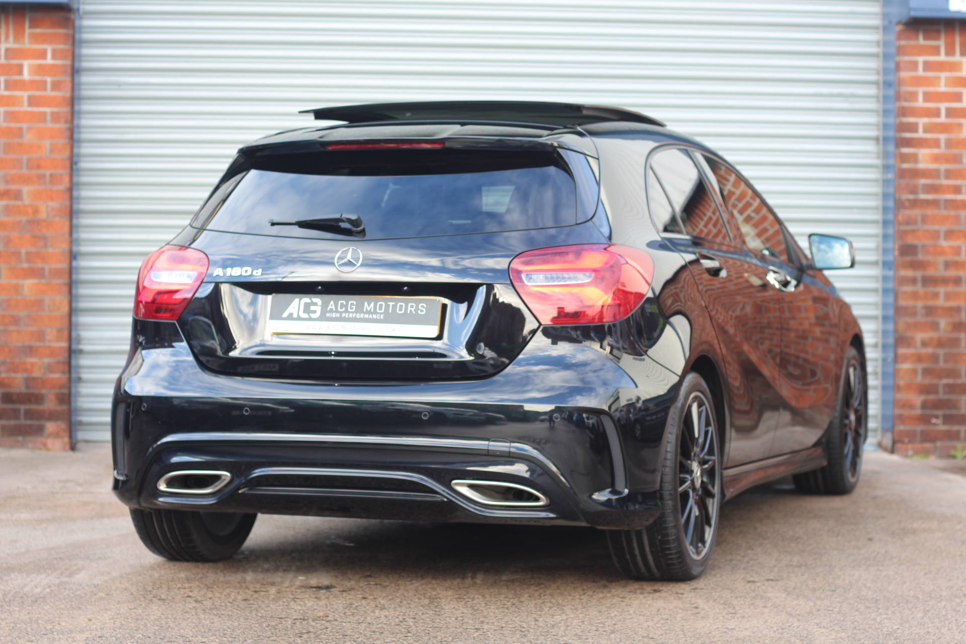 2017 (17) Mercedes-Benz A Class 1.5 A180d AMG Line (Premium Plus) 7G-DCT Euro 6 (s/s) 5dr