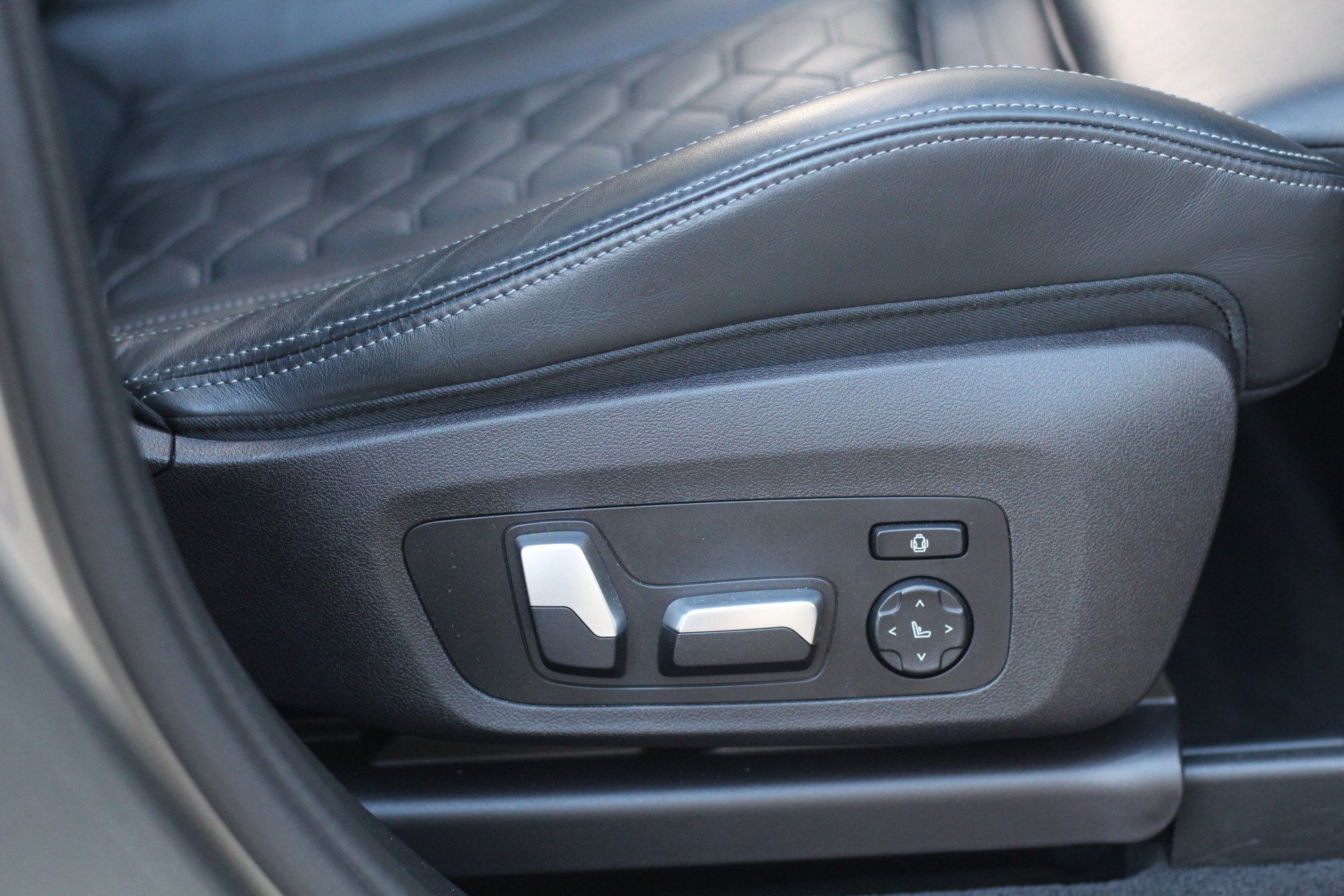 2019 (69) BMW X3 M 3.0i Competition Auto xDrive Euro 6 (s/s) 5dr